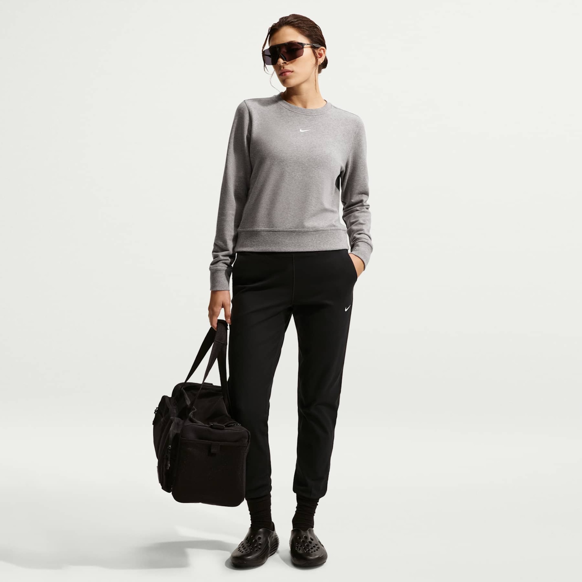 Imagem principal de Calça Dri-FIT Nike One Jogger Feminina