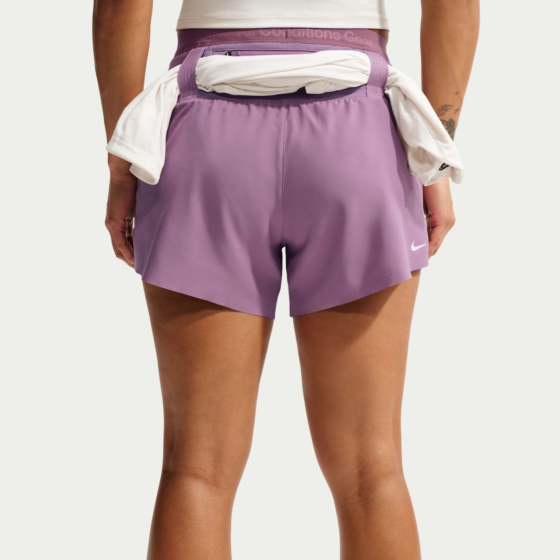 Shorts Dri-FIT Nike ACG Trail Feminino - Foto 6