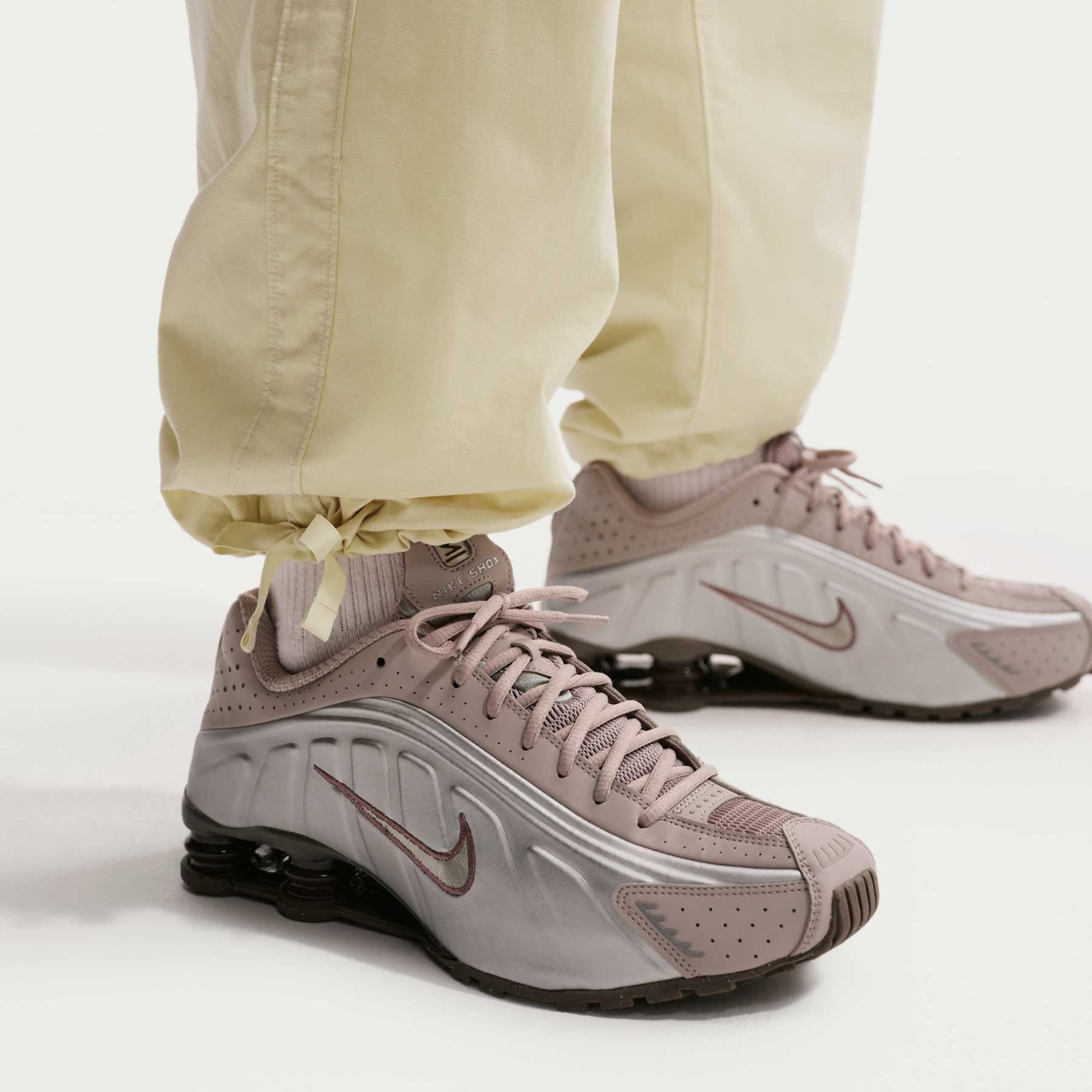 Calça Barcelona Nike Club Masculina - Foto 6