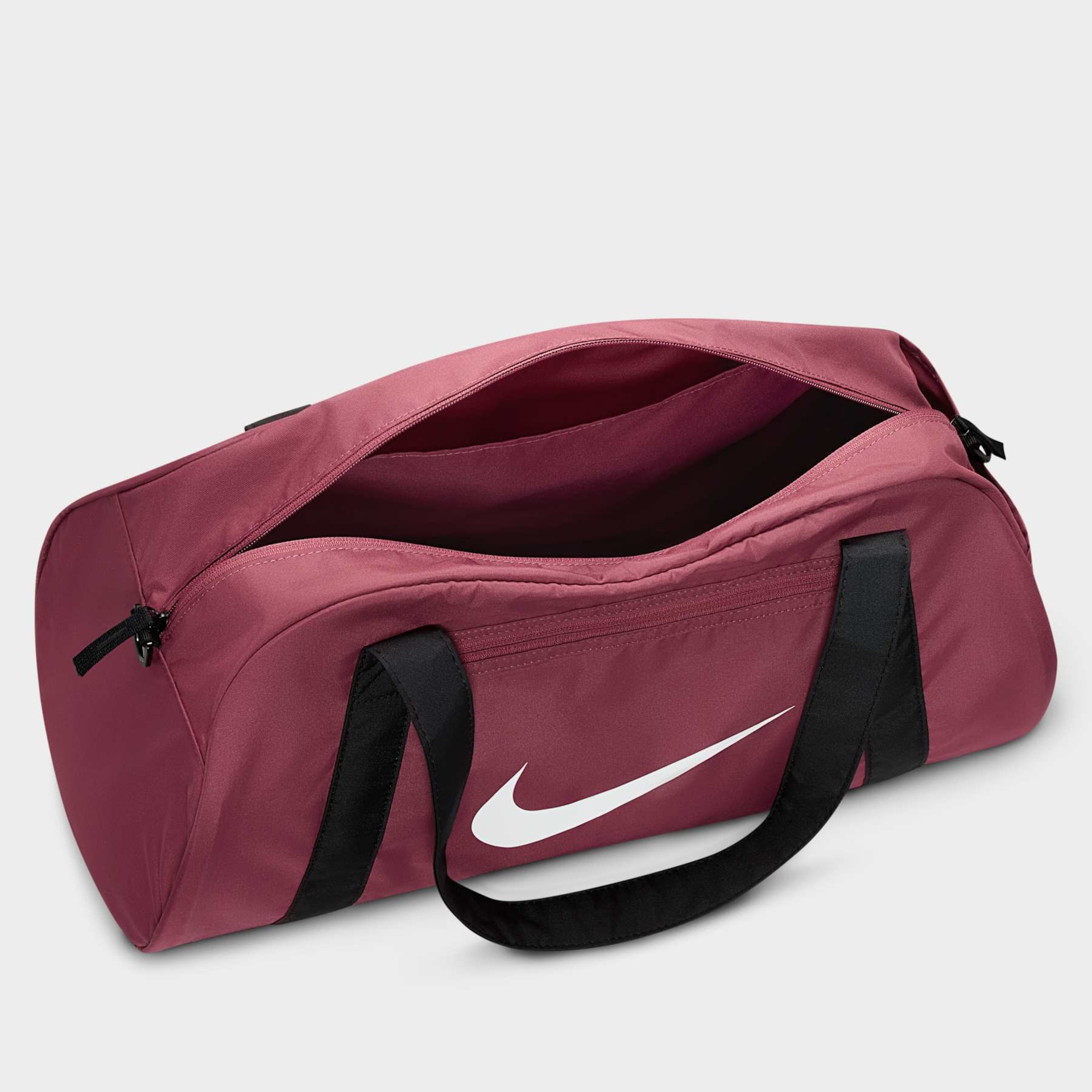 Mala Nike Gym Club 24L Unissex - Foto 4