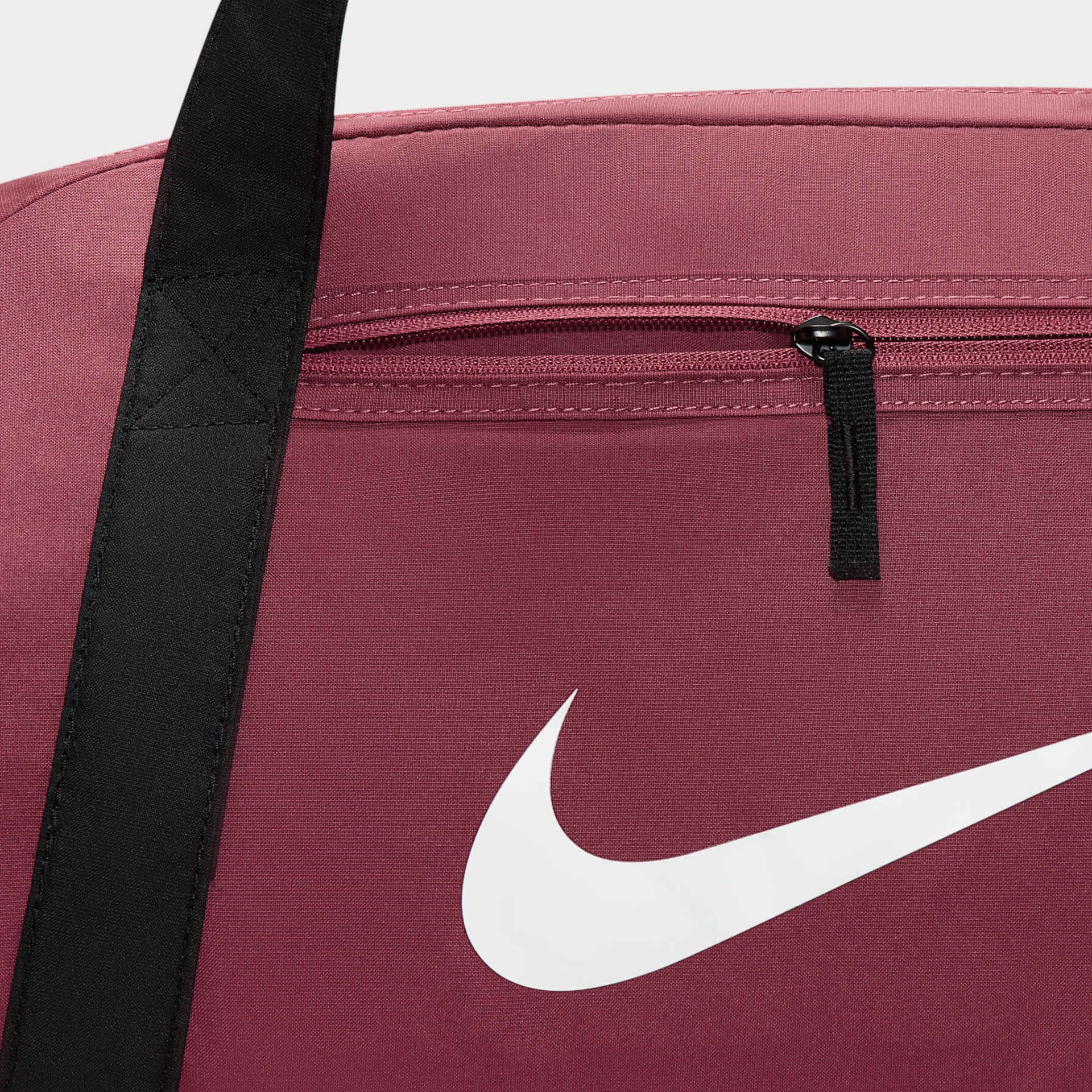 Mala Nike Gym Club 24L Unissex - Foto 6