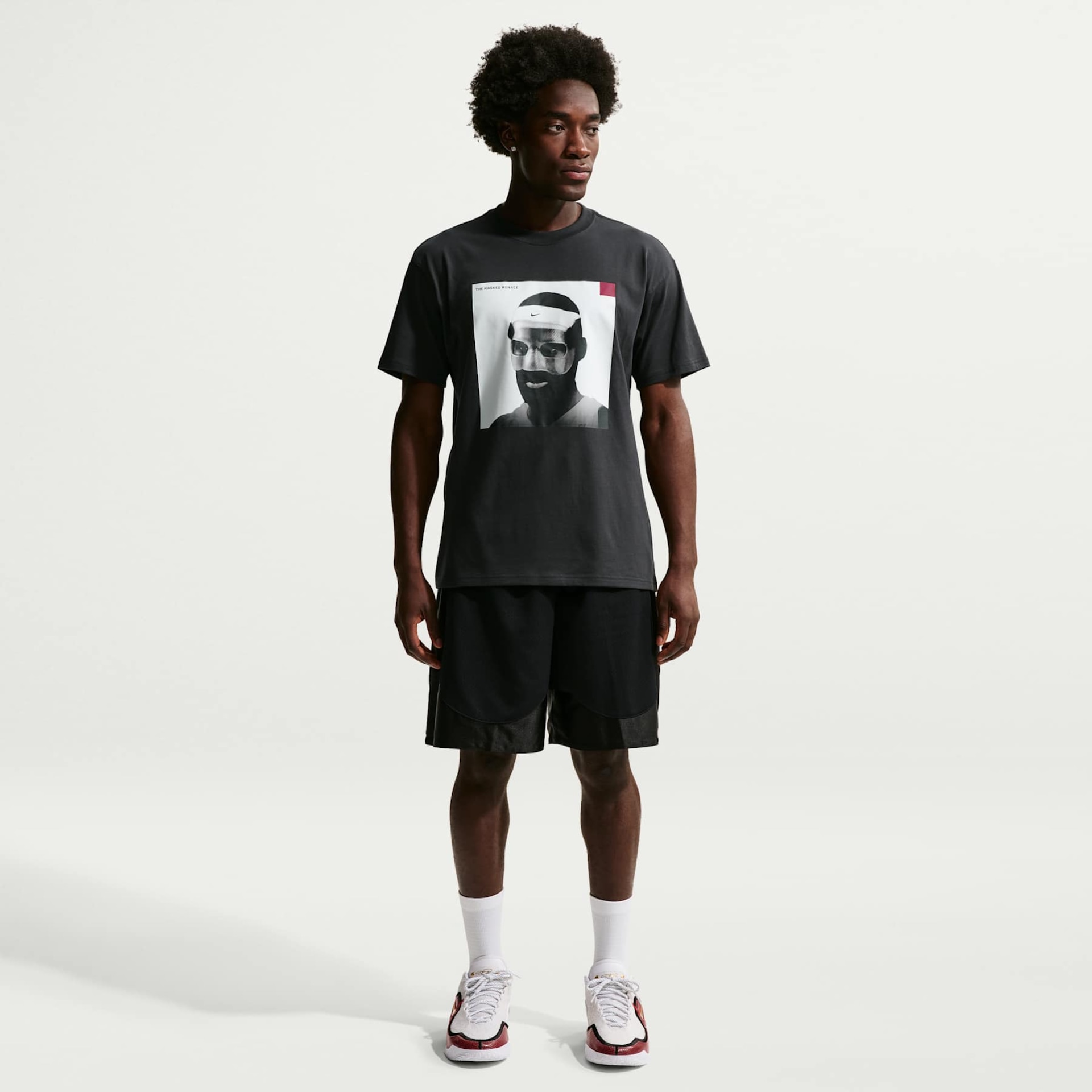 Camiseta LeBron James Nike Graphic Masculina - Foto 4