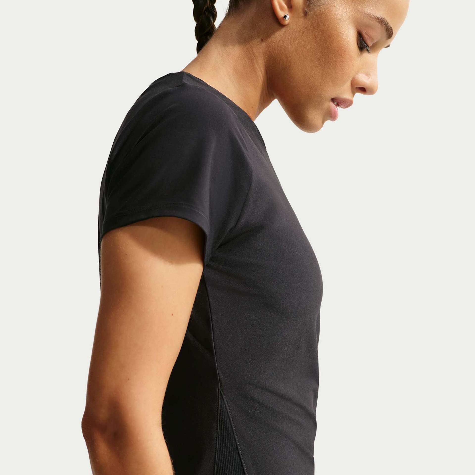 Camiseta Dri-FIT Nike Victory Feminina - Foto 2