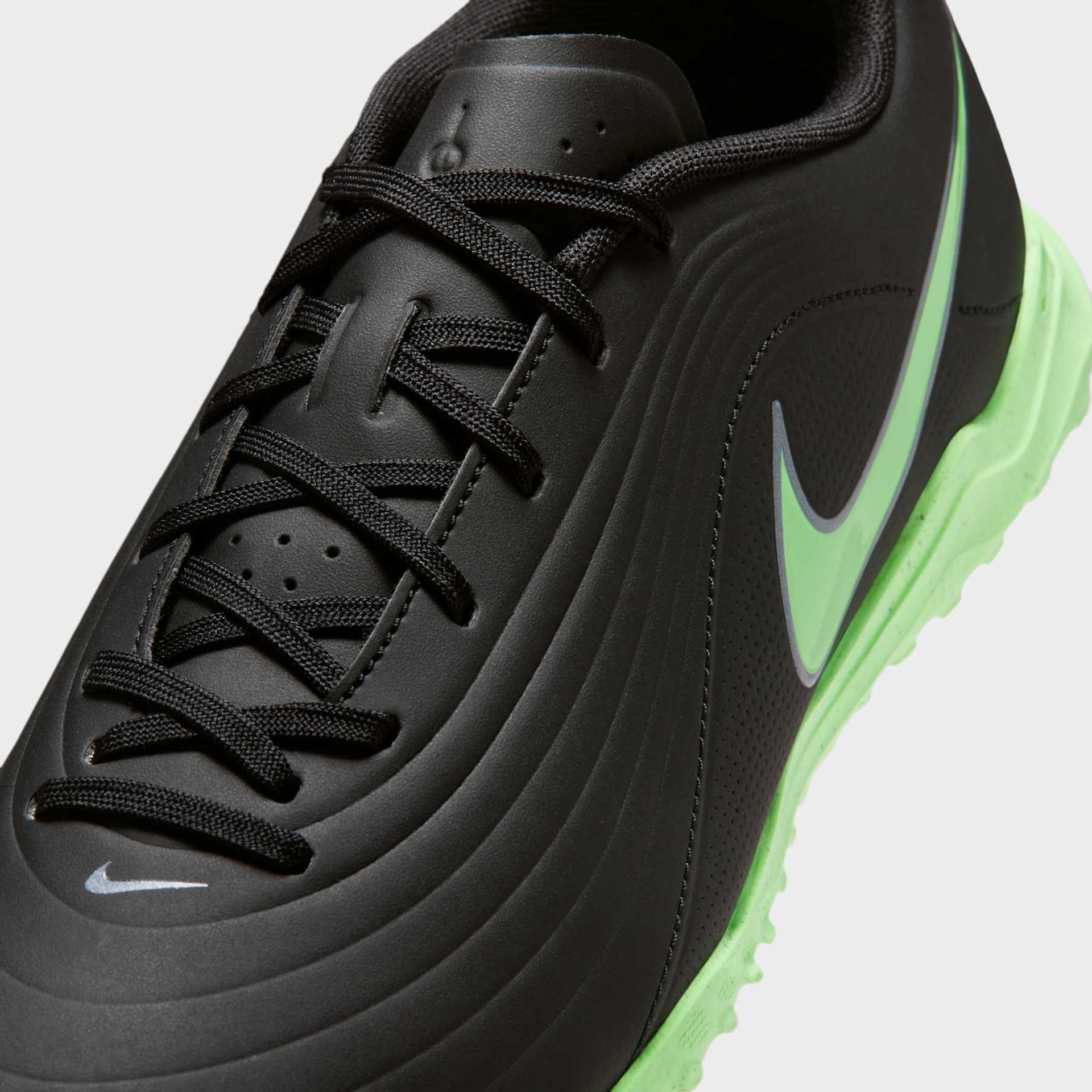 Chuteira Society Nike Tiempo Maestro Club Low - Foto 7