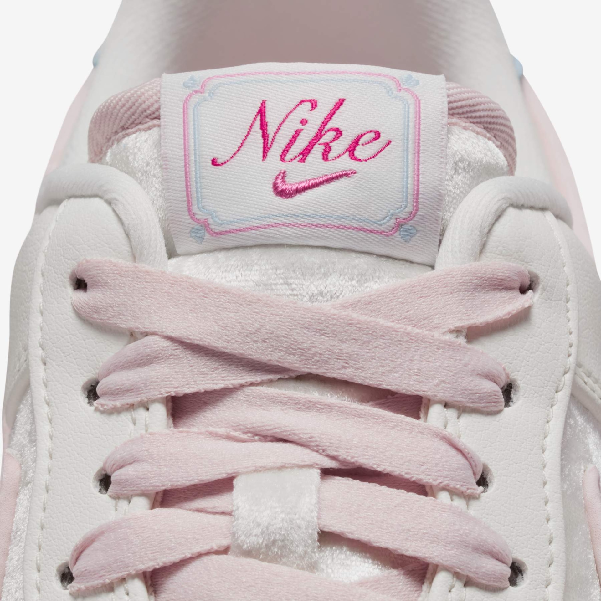 Tênis Nike Air Force 1 '07 Feminino - Foto 10