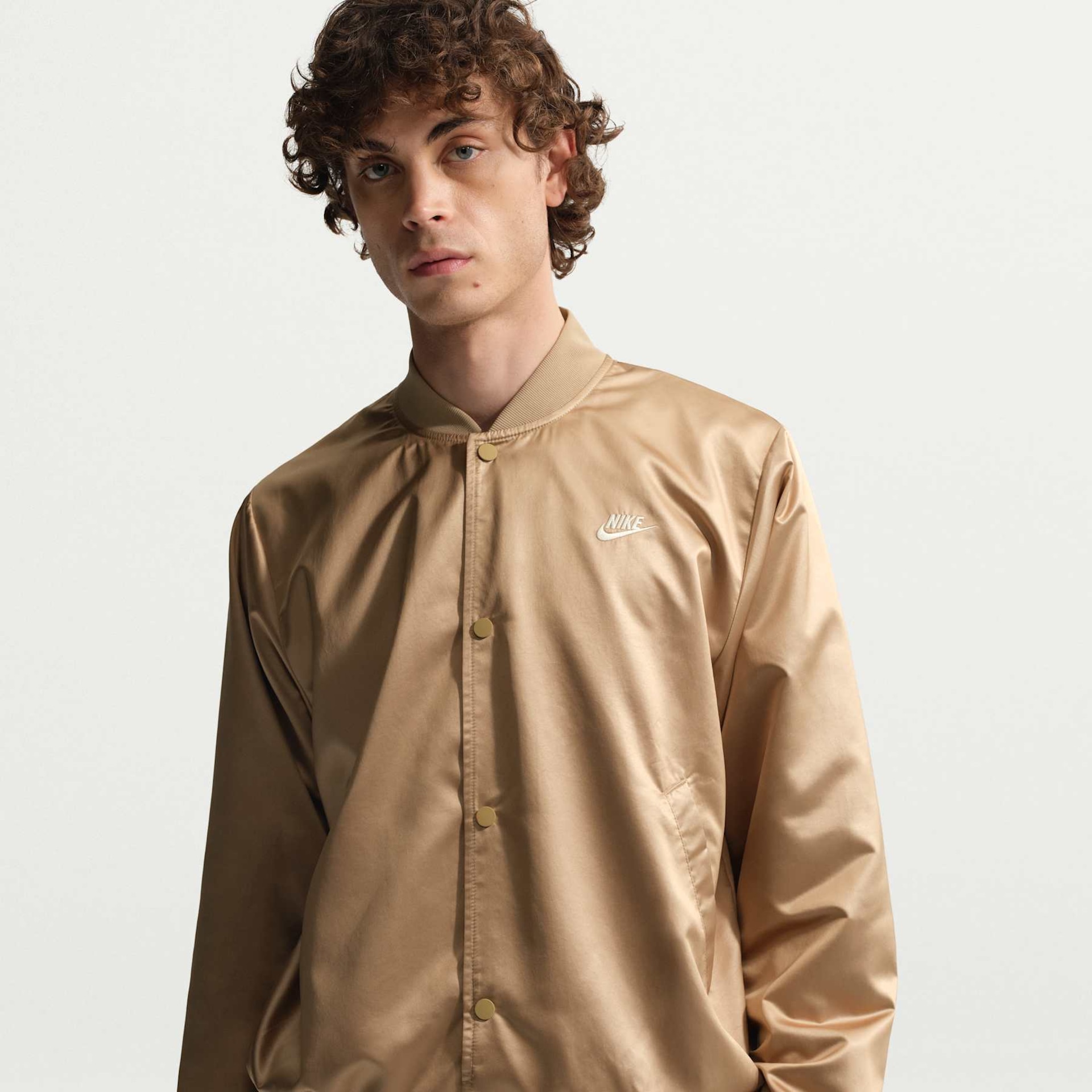 Jaqueta Nike Club Varsity Masculina - Foto 1