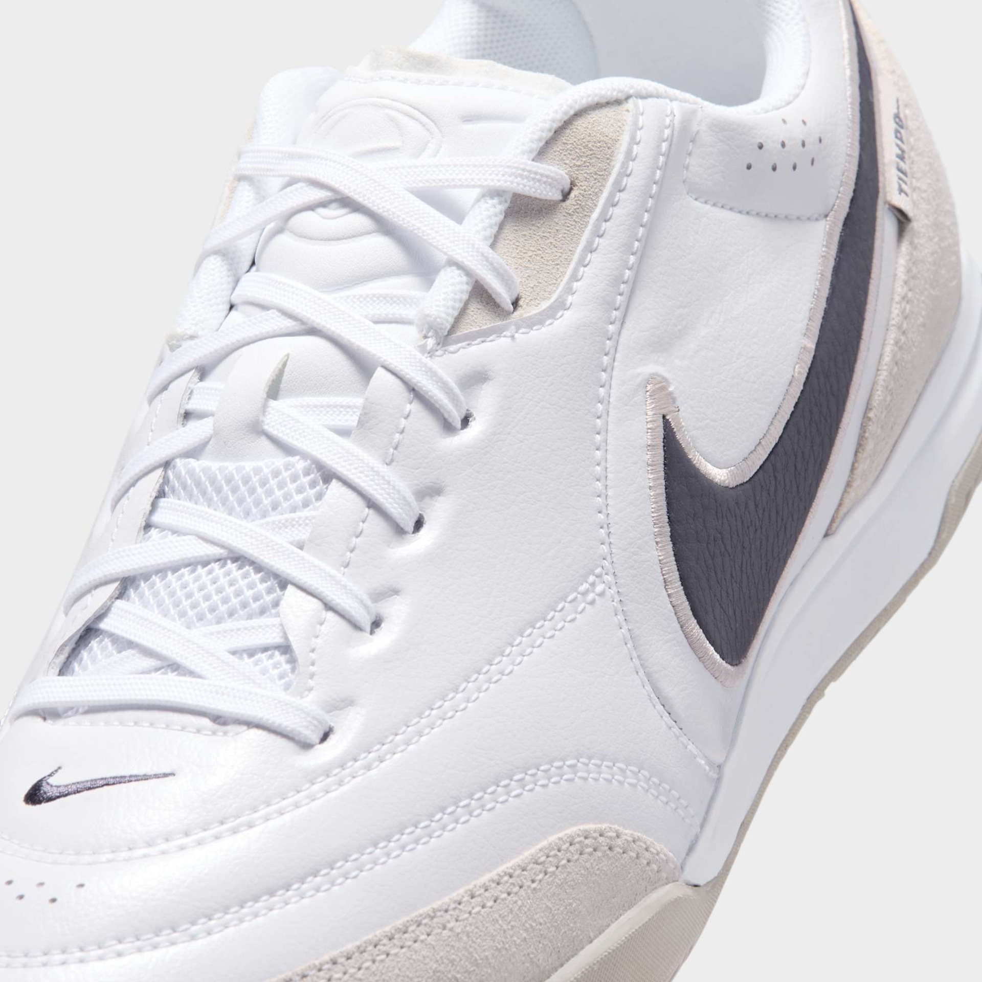 Chuteira Futsal Nike Tiempo Street Gato - Foto 7