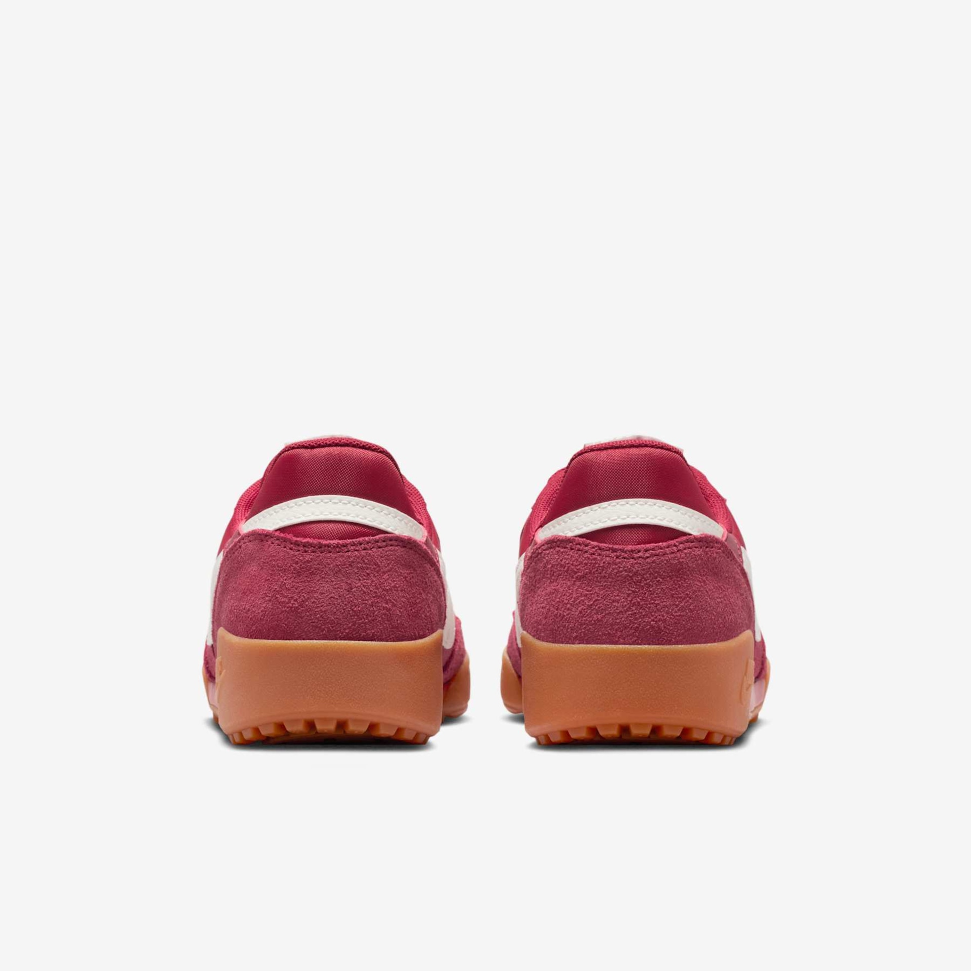 Tênis Nike Terra Manta Suede Feminino - Foto 6