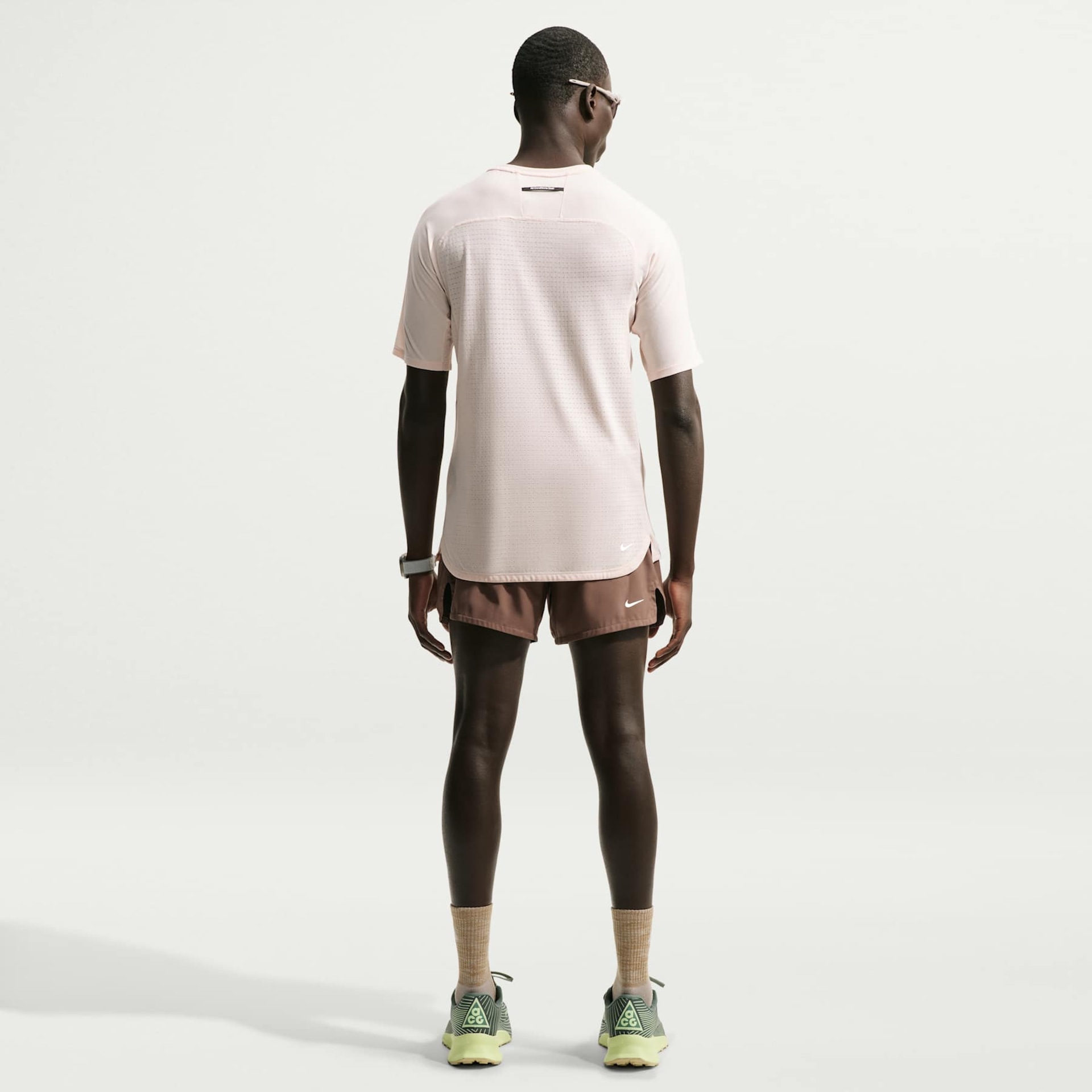 Camiseta Dri-FIT Nike ACG Solar Masculina - Foto 5