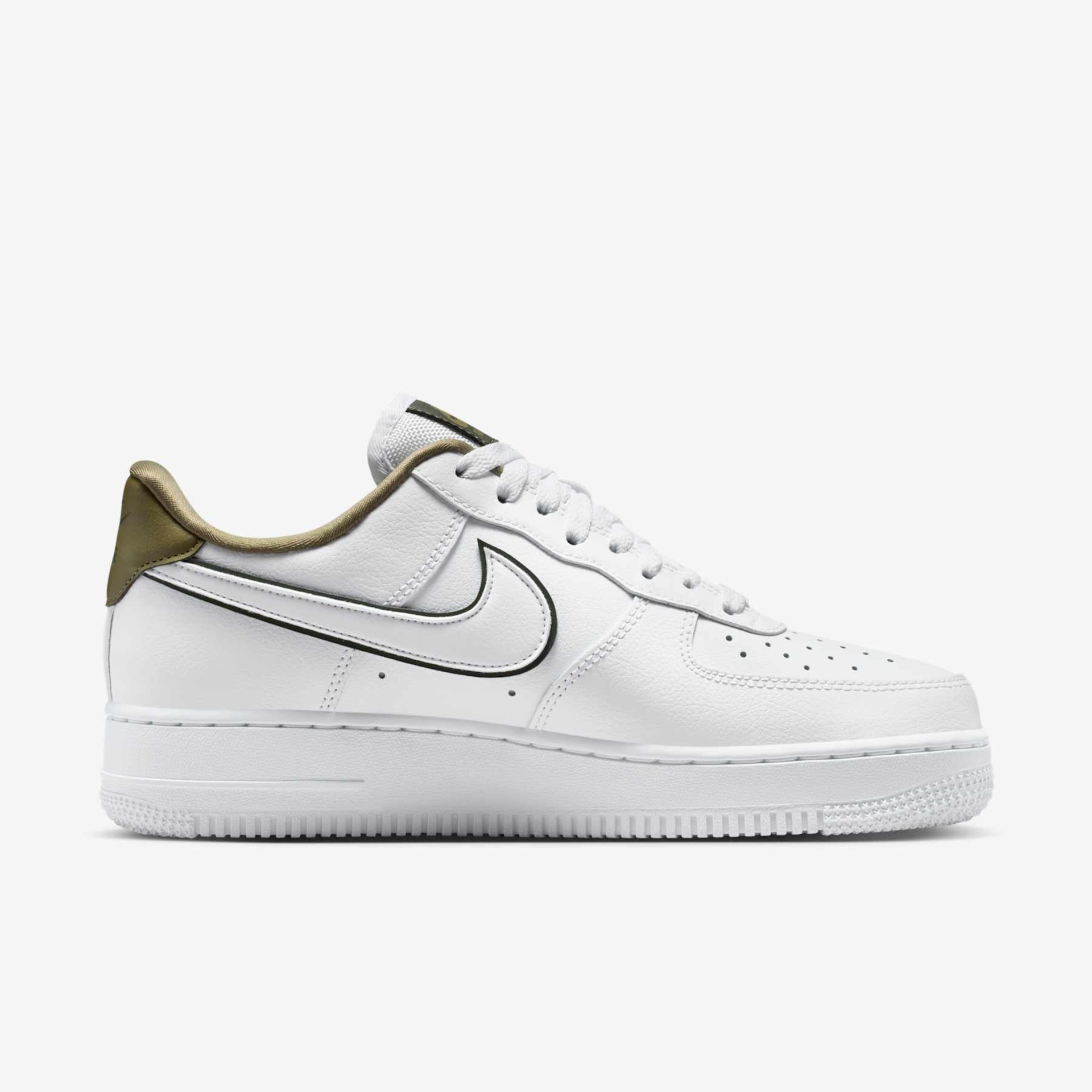 Tênis Nike Air Force 1 '07 Essential Feminino - Foto 3