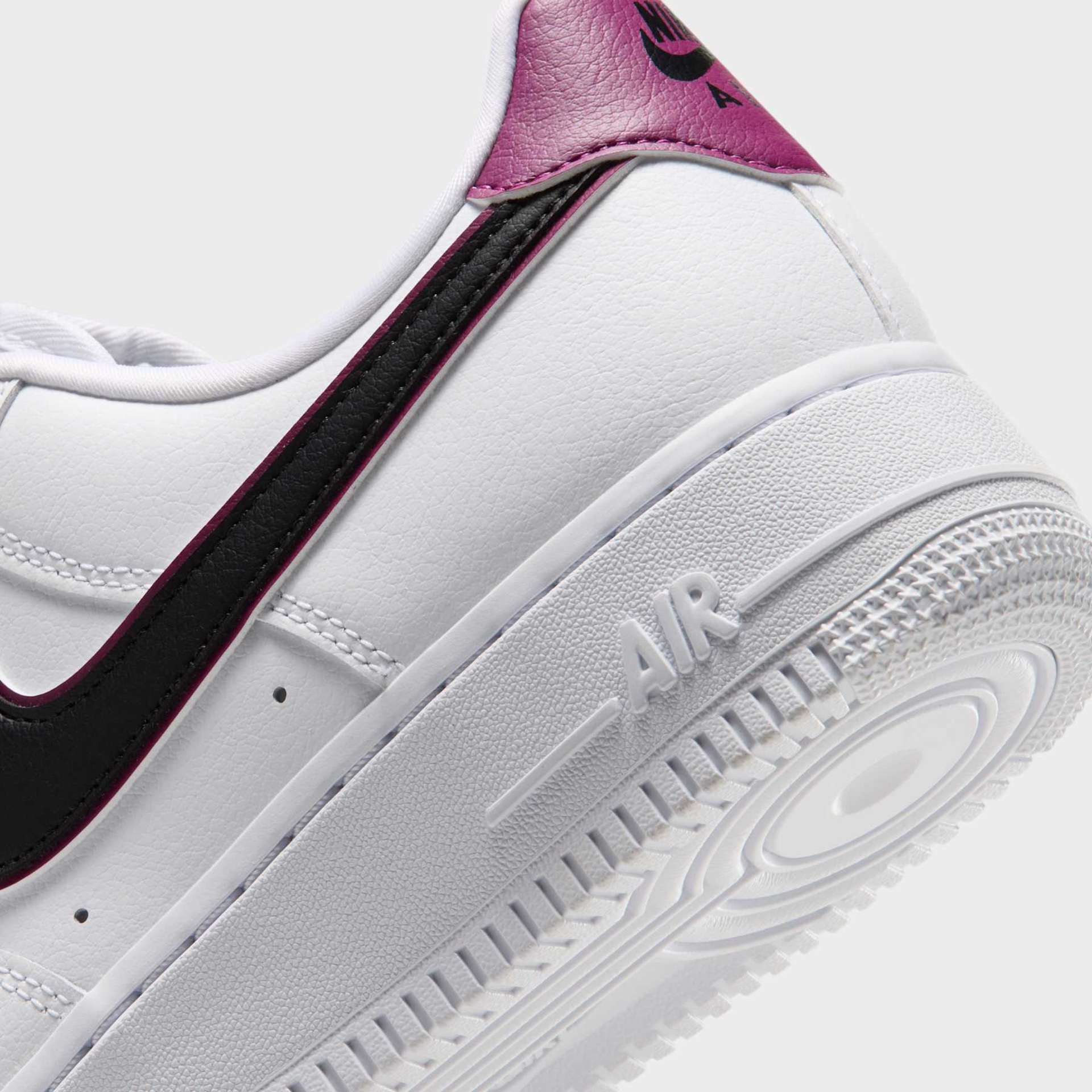 Tênis Nike Air Force 1 '07 Essential Feminino - Foto 8