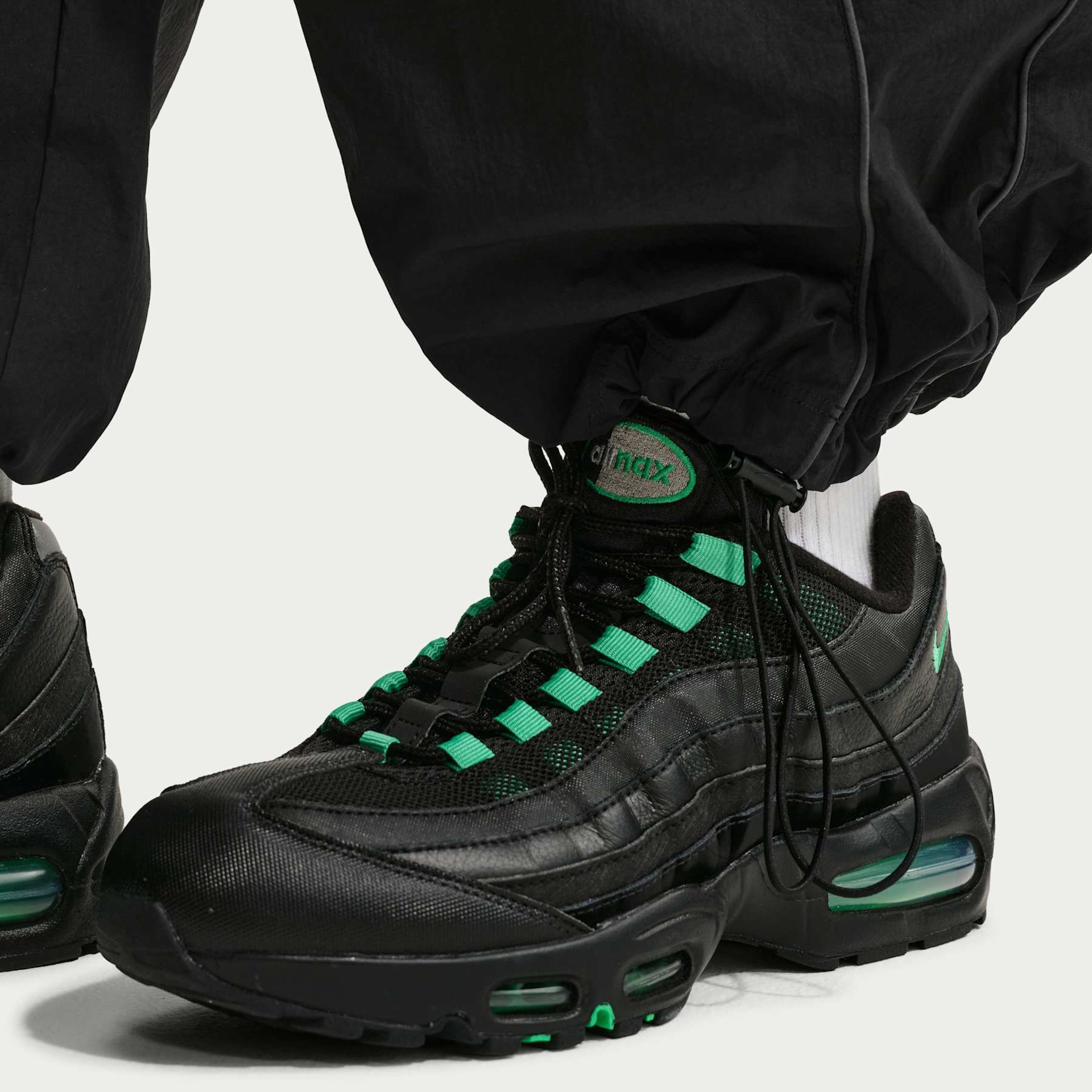 Calça Nike Air Track Masculina - Foto 6