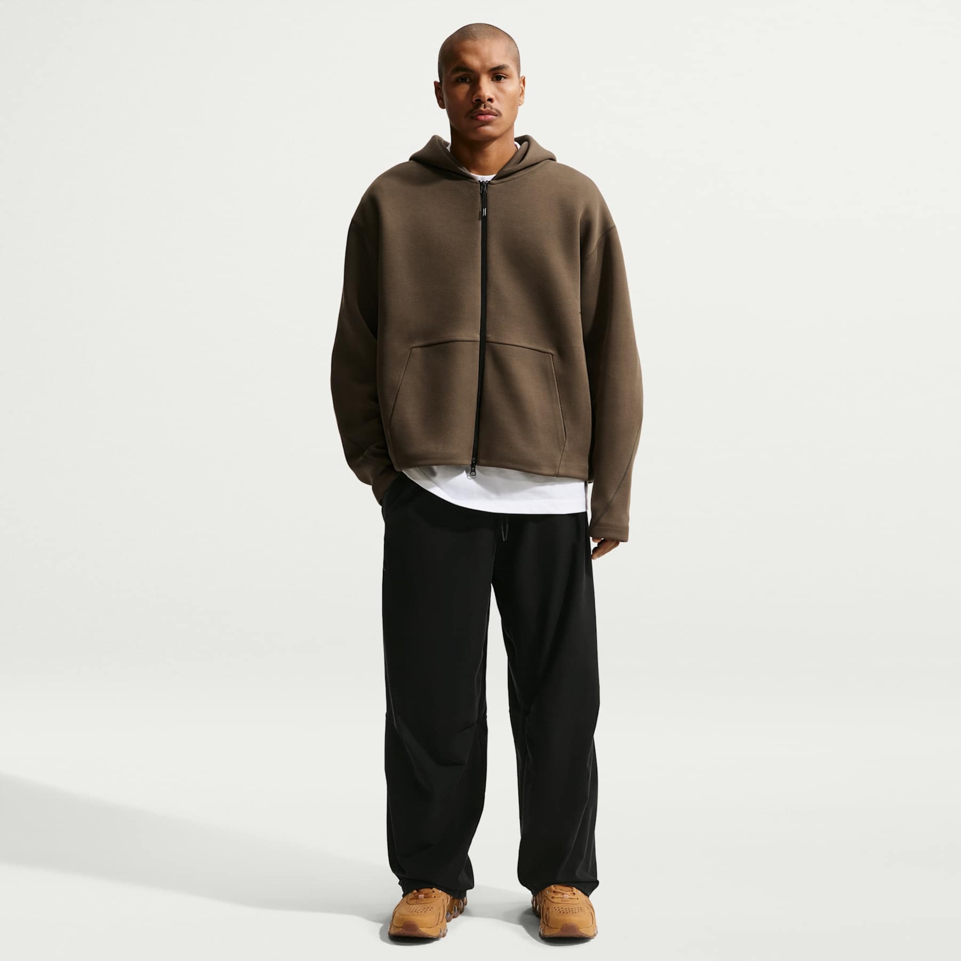 Calça Nike Tech Knit Oversized Masculina - Foto 1