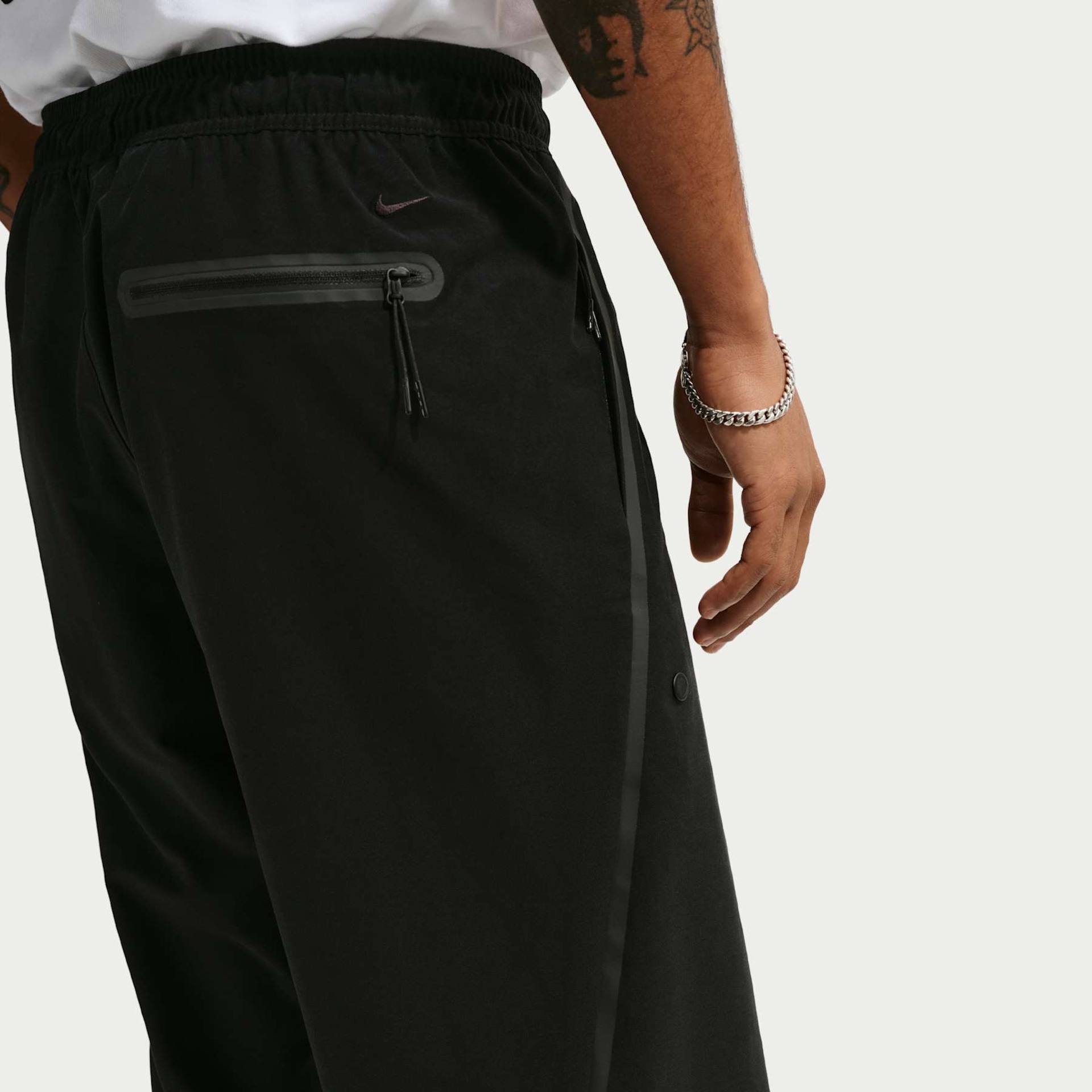 Calça Nike Tech Knit Oversized Masculina - Foto 3