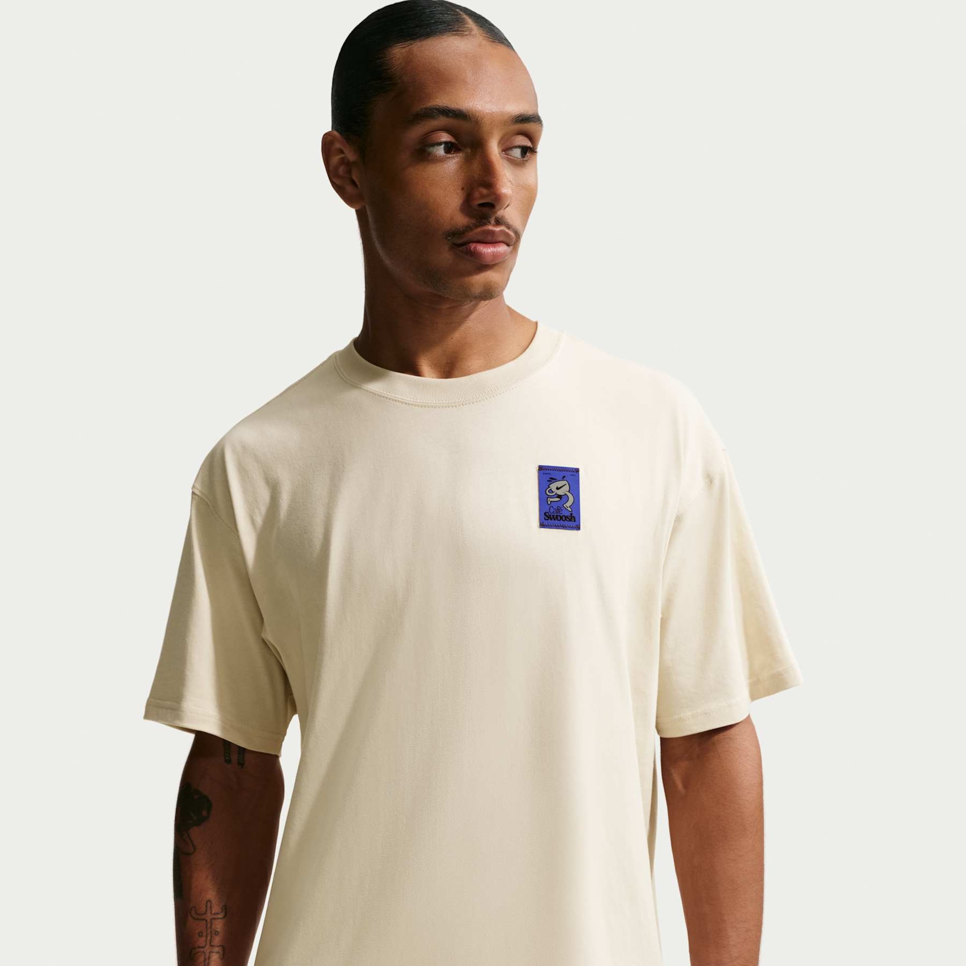 Imagem principal de Camiseta Nike Sportswear Swoosh Masculina