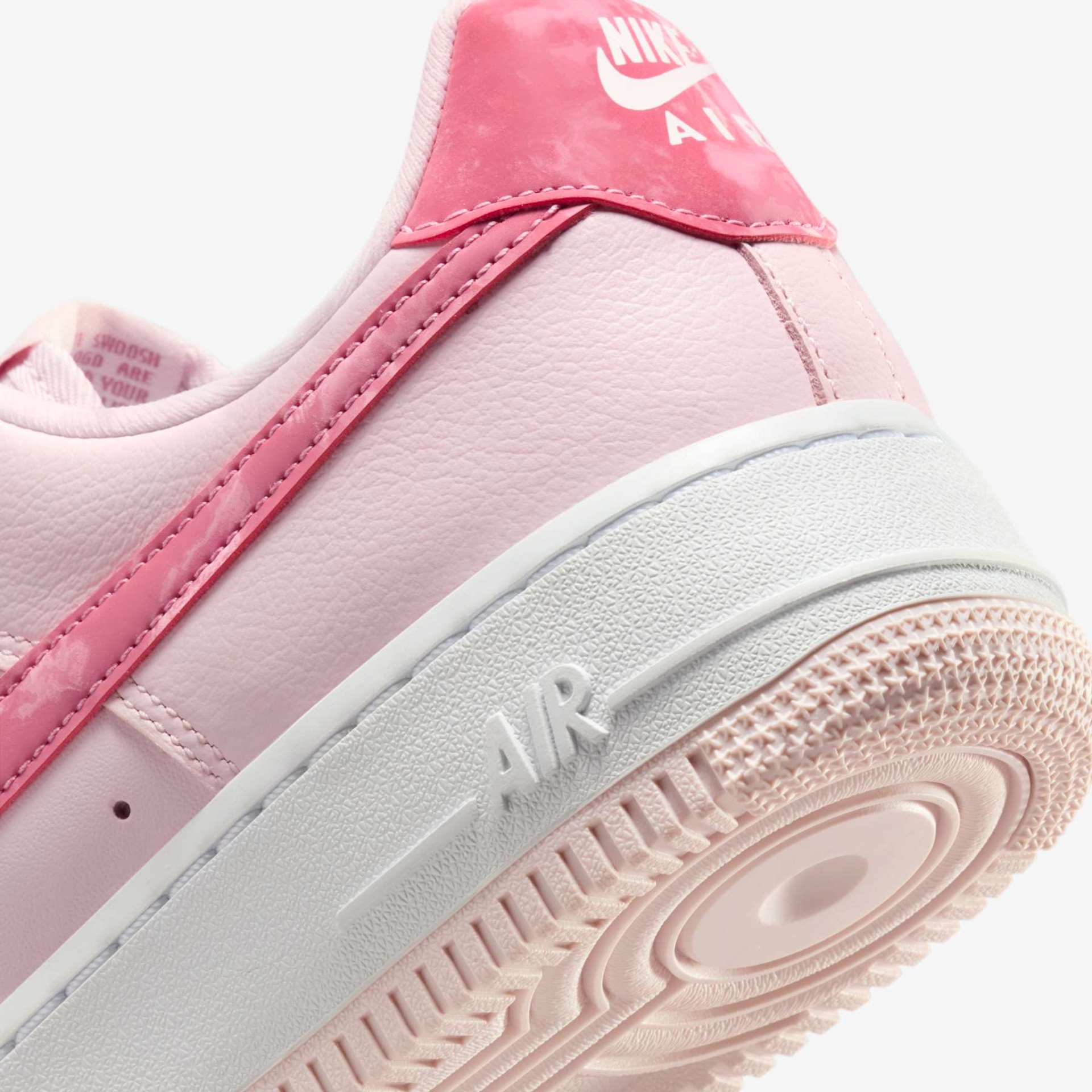 Tênis Nike Air Force 1 '07 Feminino - Foto 8