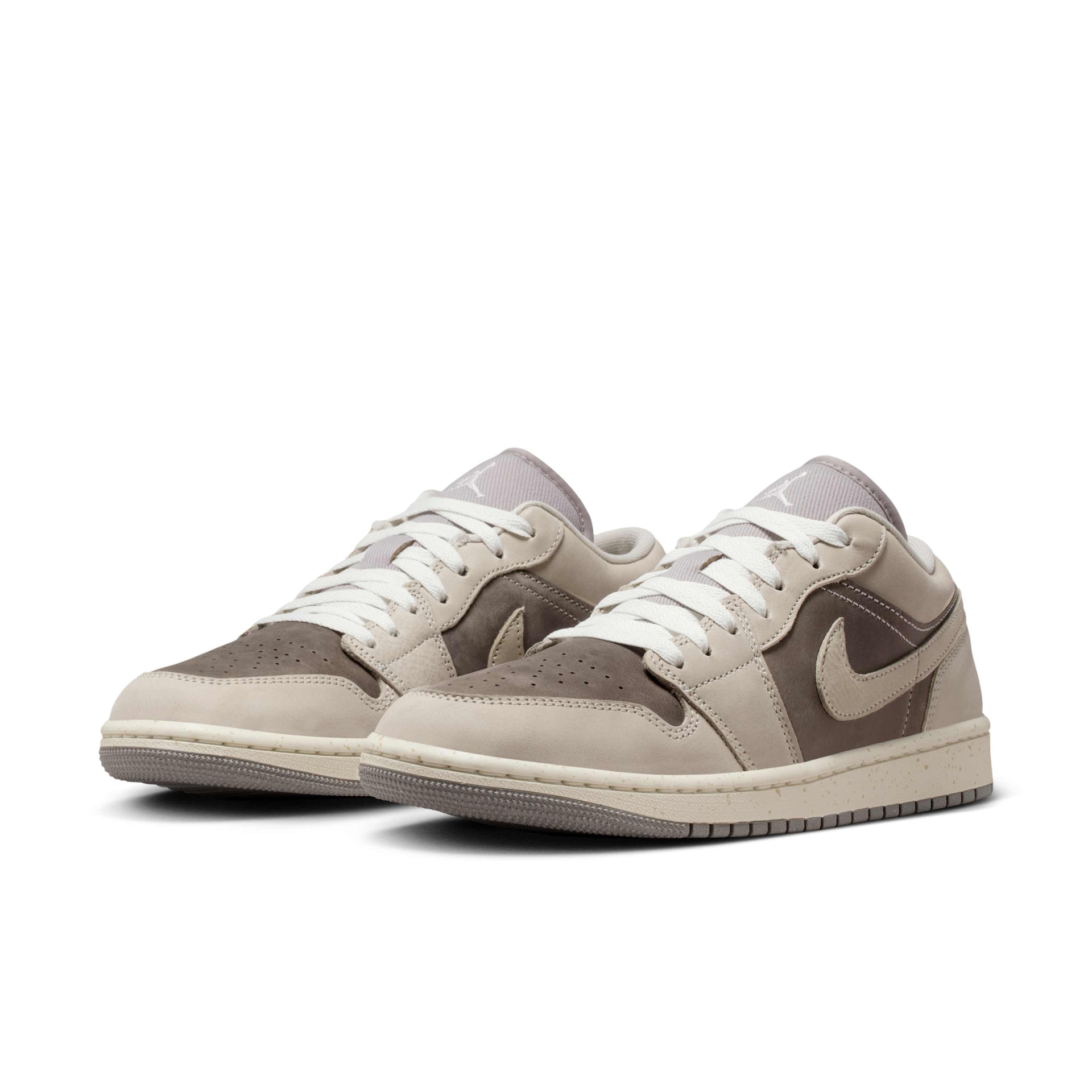 Tênis Air Jordan 1 Low SE Feminino - Foto 5