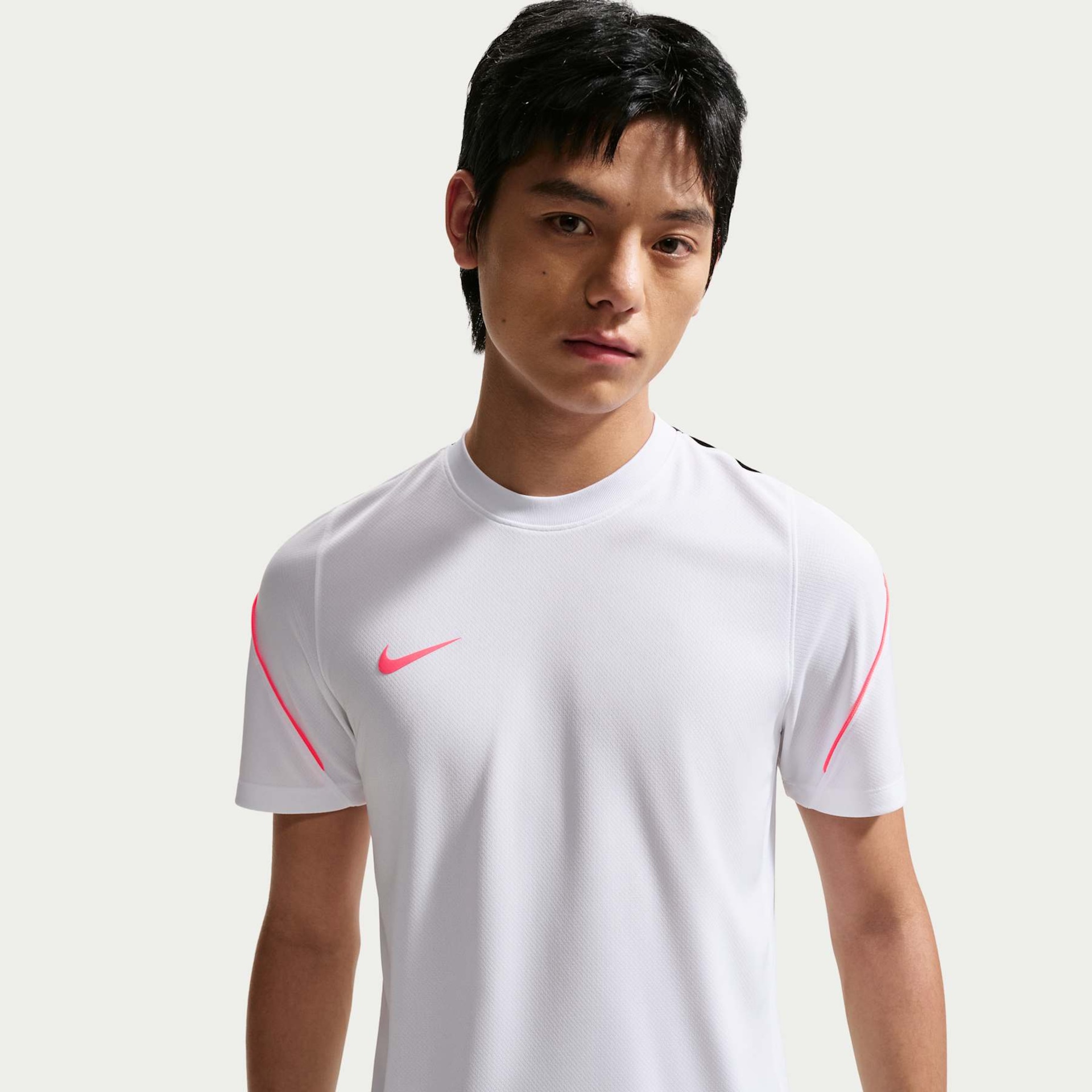 Camiseta Dri-FIT Nike Strike Masculina - Foto 1