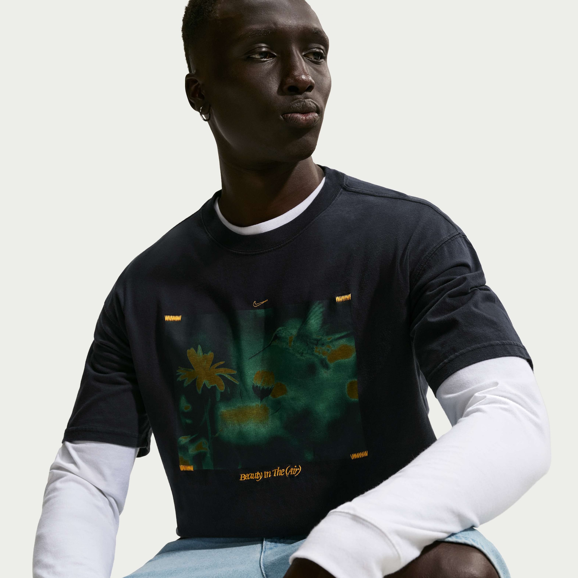 Camiseta Nike Sportswear Beauty Air Unissex - Foto 3