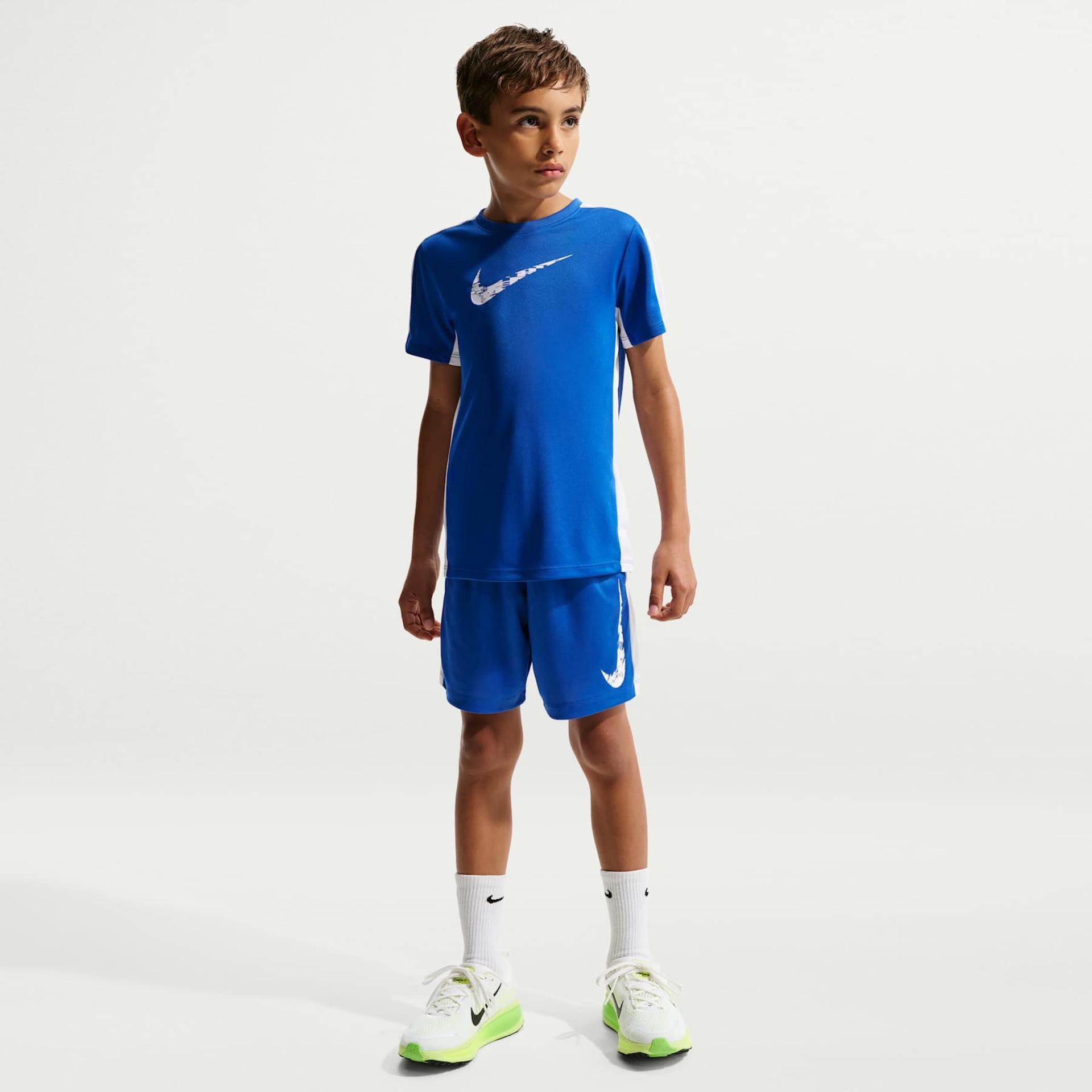 Camiseta Dri-FIT Nike Trophy 23 Infantil - Foto 4