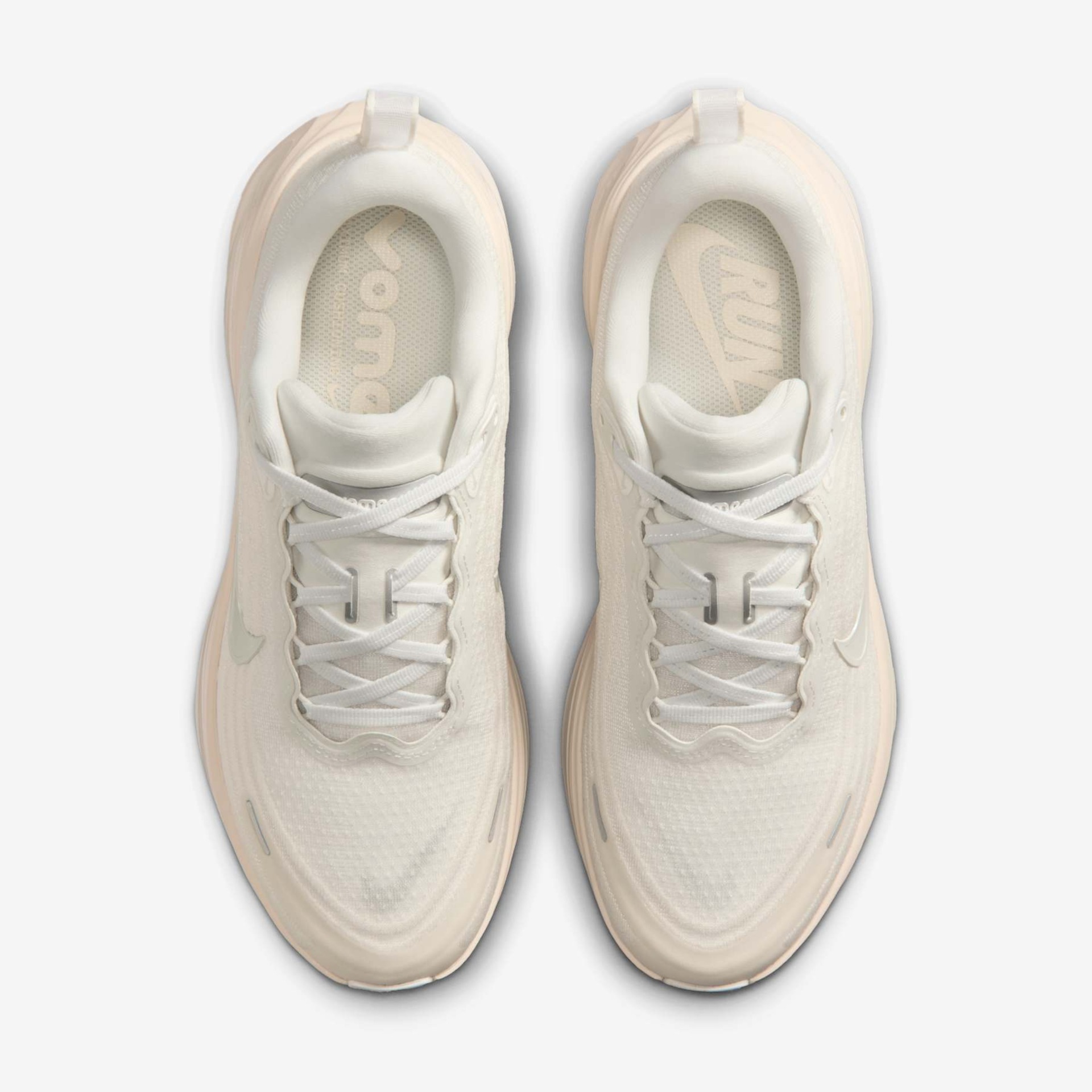 Tênis Nike Vomero Plus Feminino - Foto 4