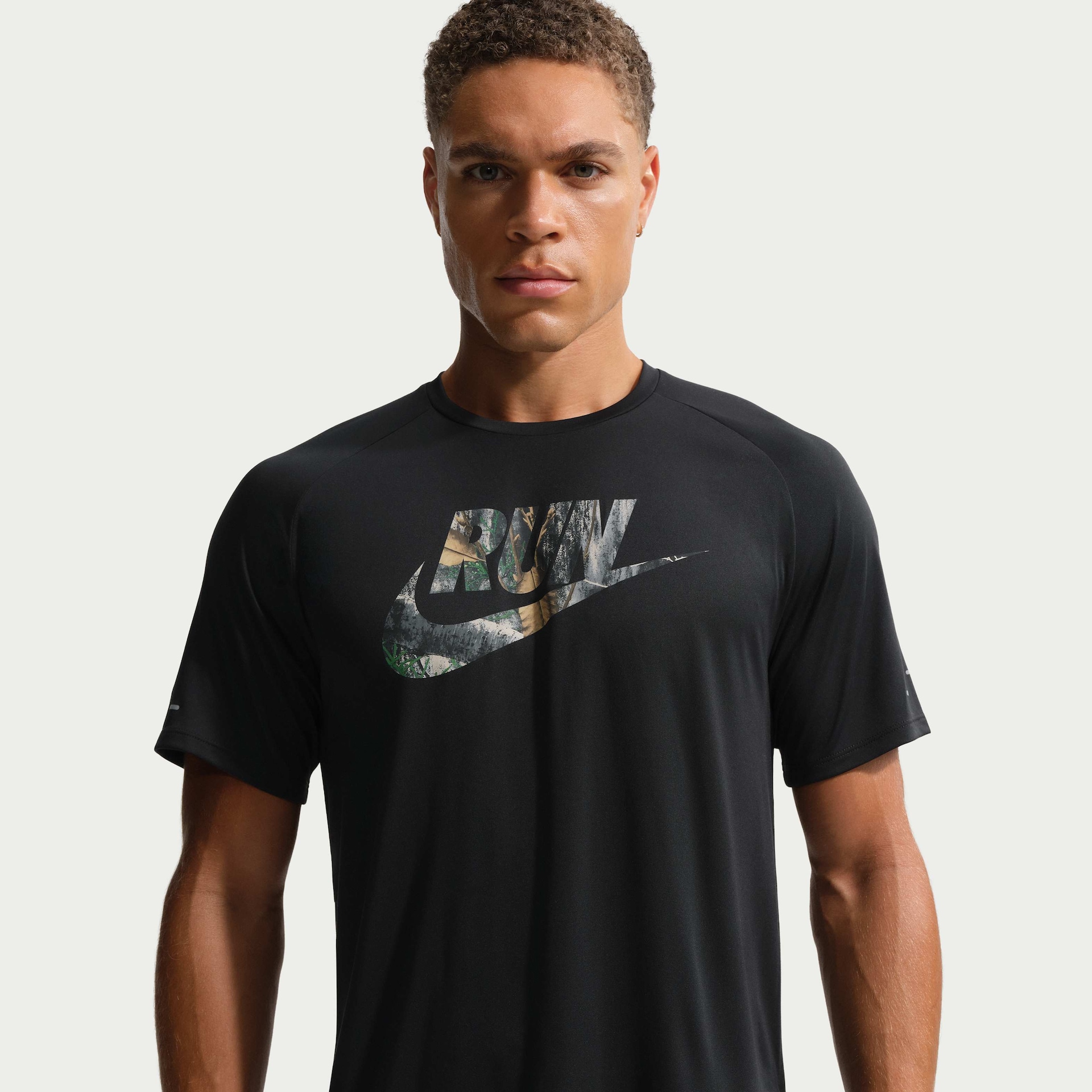 Imagem principal de Camiseta Nike Stride Realtree Masculina