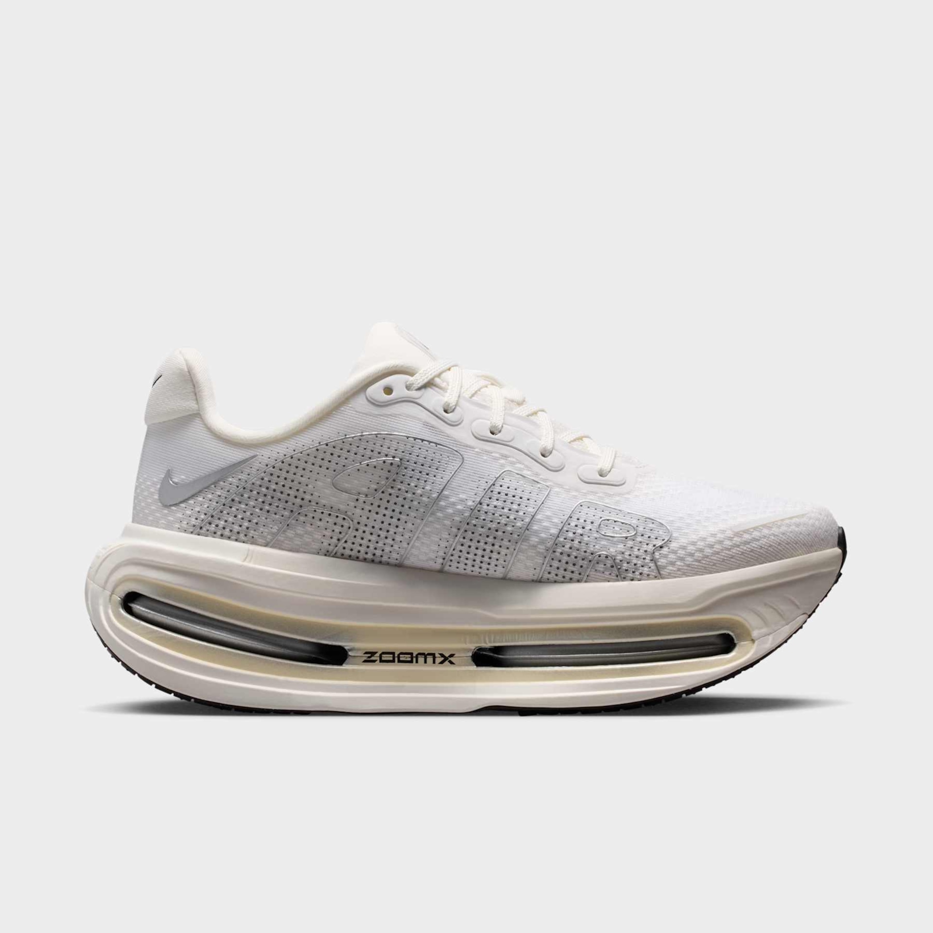 Tênis Nike Vomero Premium Feminino - Foto 3