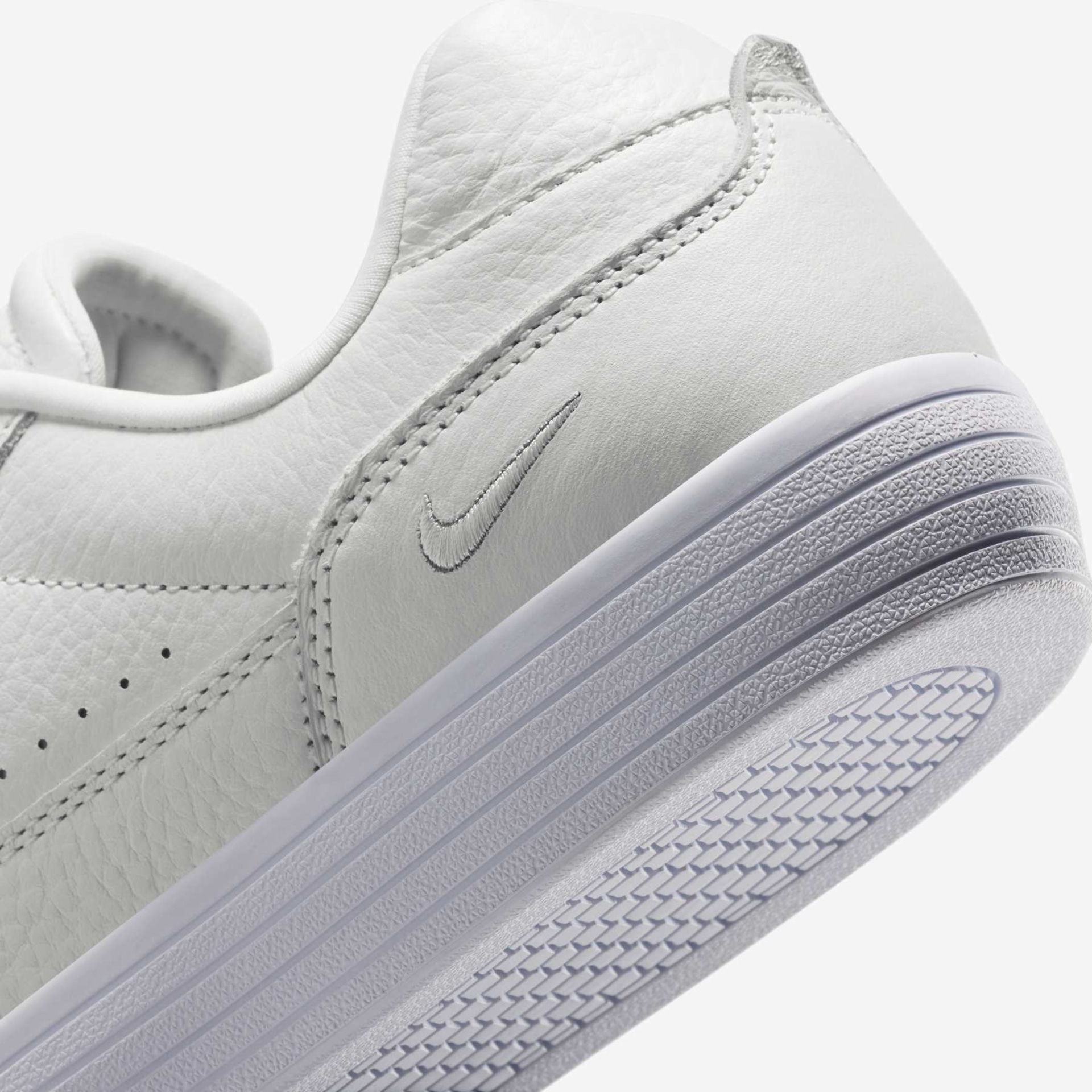 Tênis Nike Classic Feminino - Foto 8