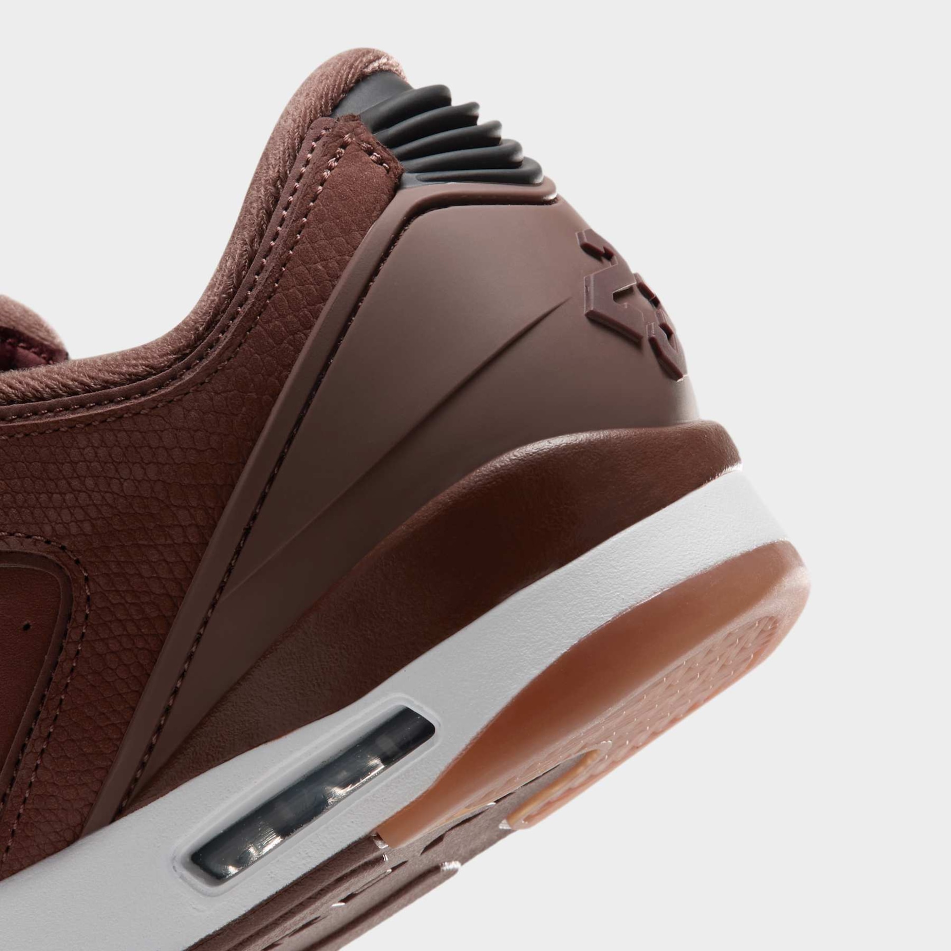 Tênis Jordan Sixty Plus Low Masculino - Foto 8