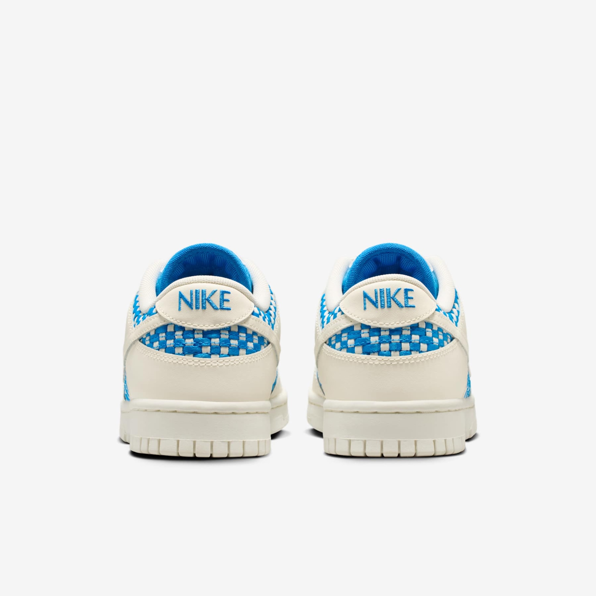 Tênis Nike Dunk Low Woven Feminino - Foto 6
