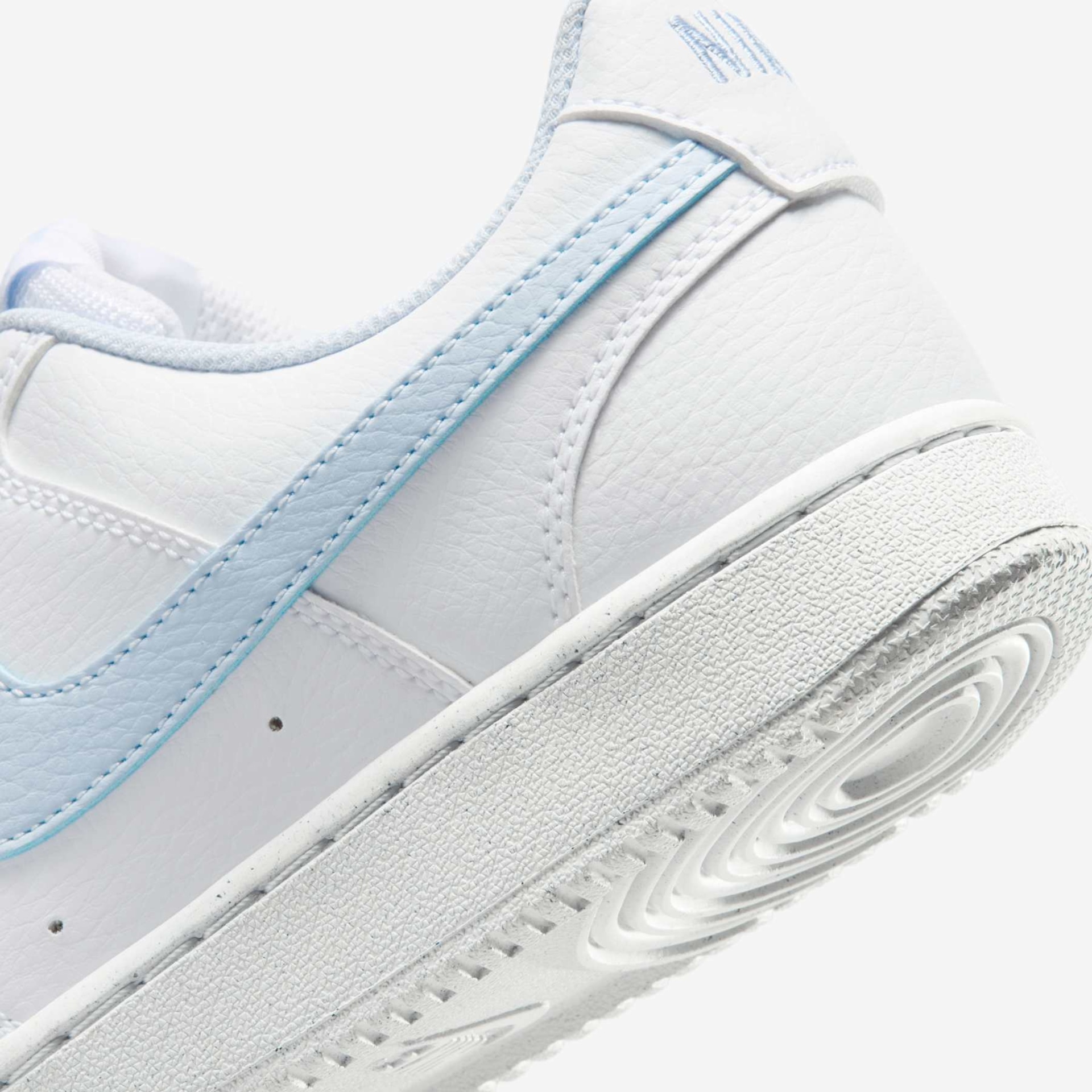 Tênis Nike Court Vision Low Feminino - Foto 8