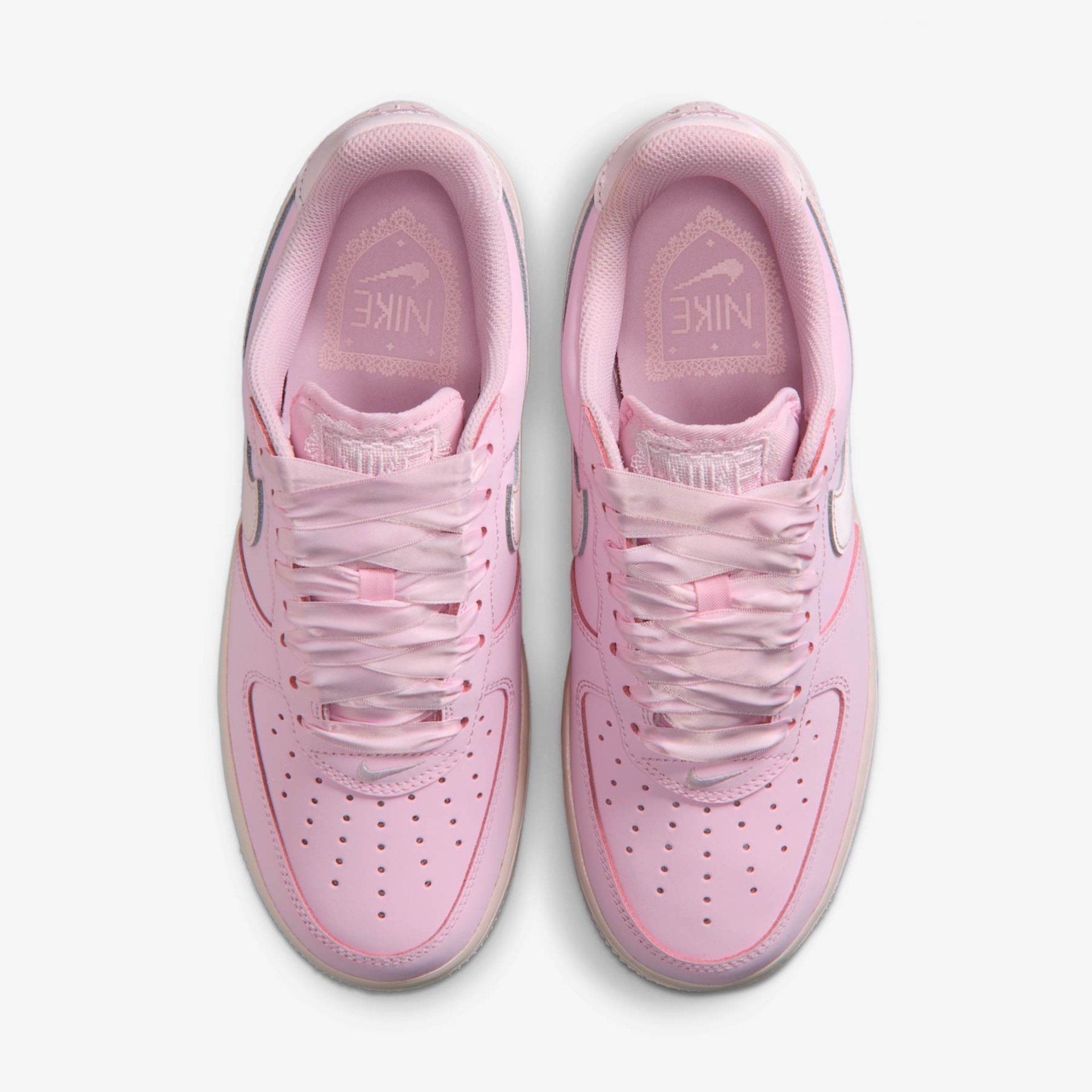 Tênis Nike Air Force 1 Retro Premium Feminino - Foto 4