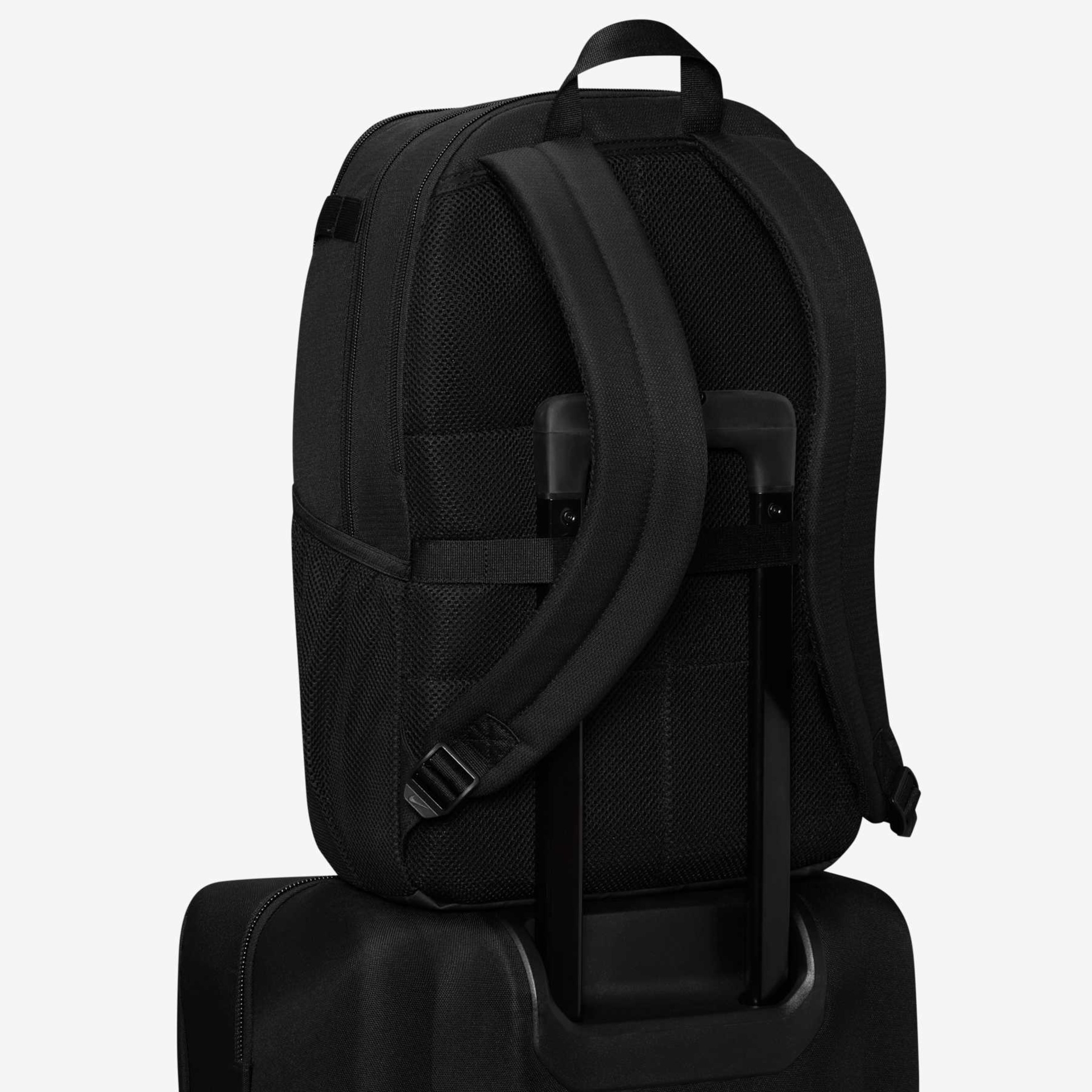Mochila Nike Brasilia Unissex - Foto 9
