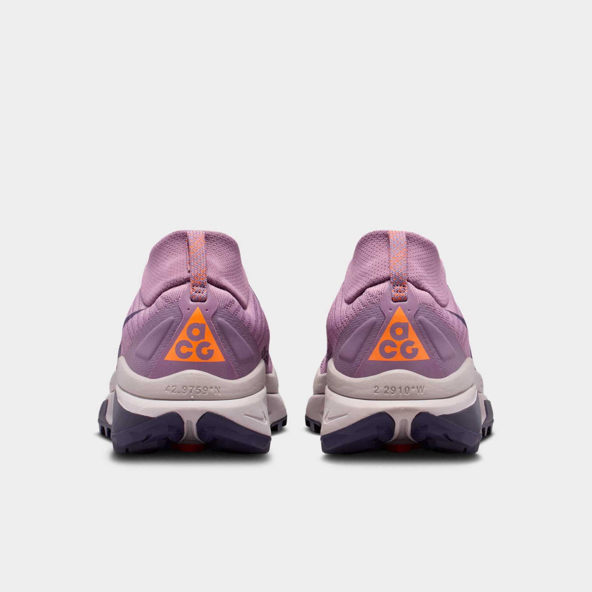 Tênis Nike ACG Zegama Trail Feminino - Foto 6