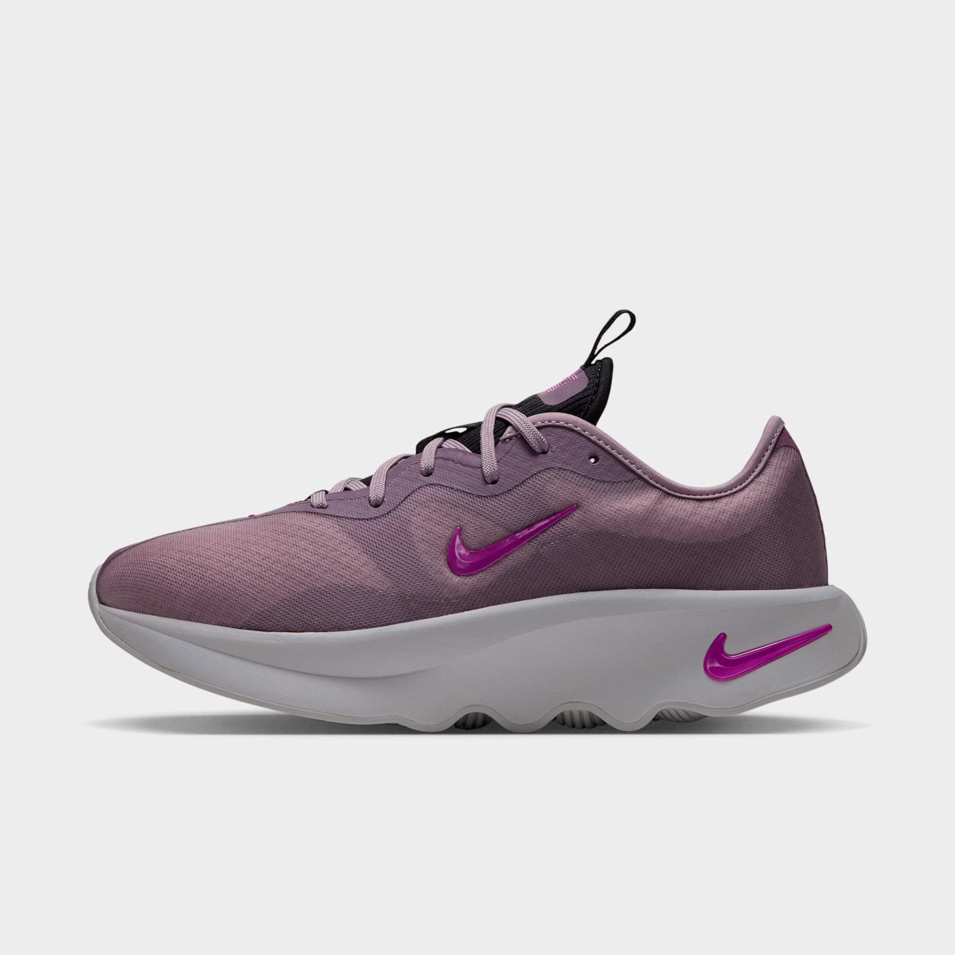 Tênis Nike Motiva 2 Feminino - Foto 1
