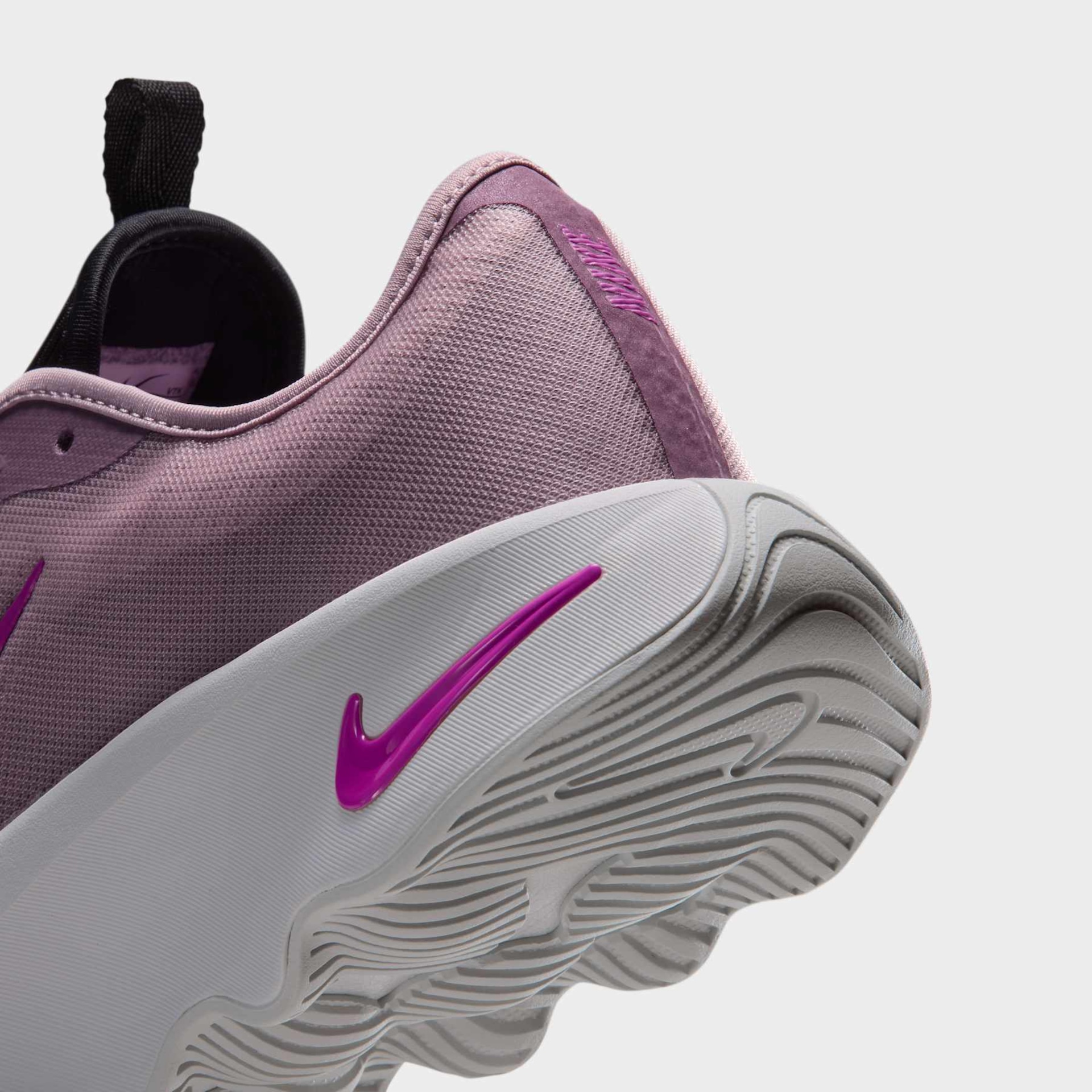 Tênis Nike Motiva 2 Feminino - Foto 8