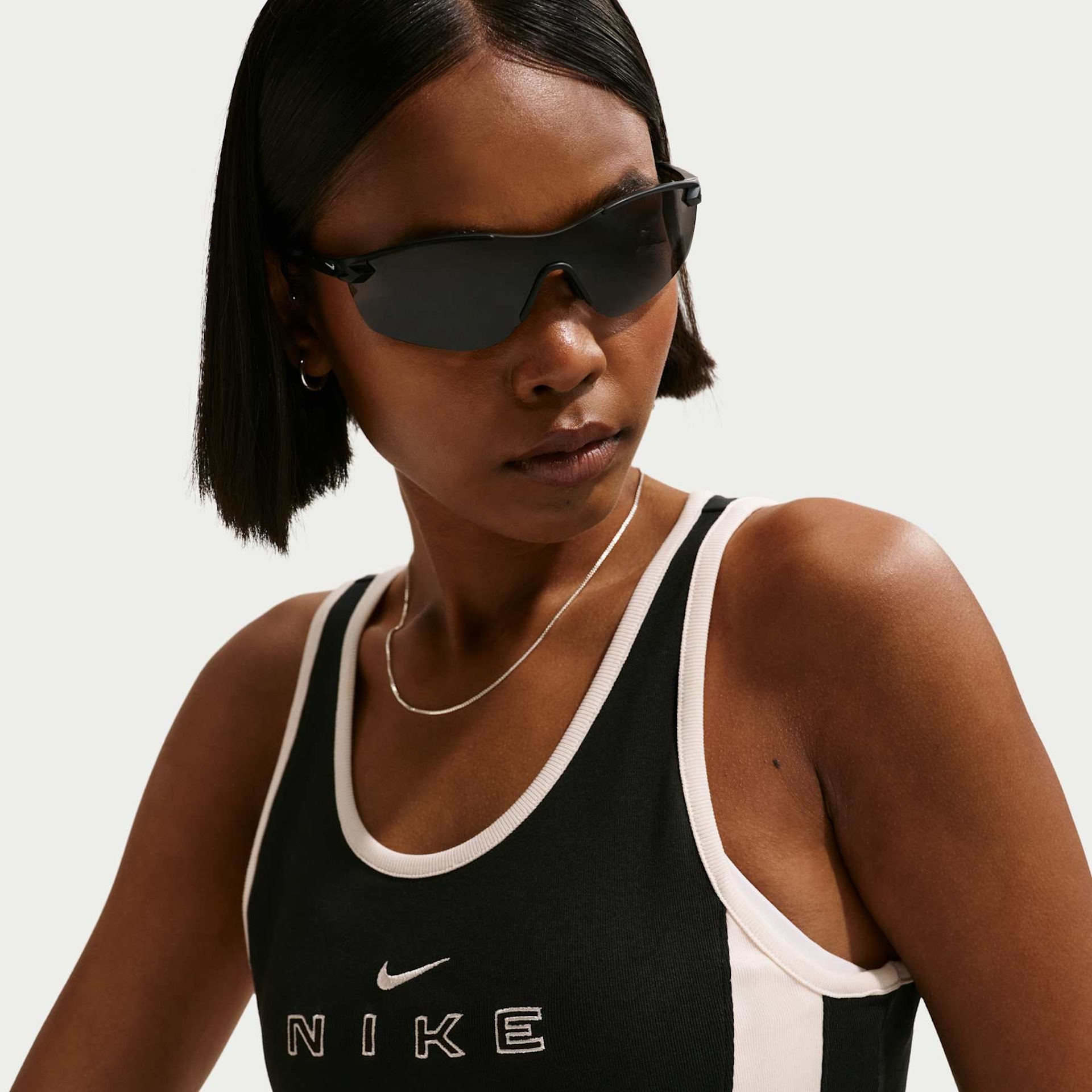 Regata Cropped Nike Sportswear Street Feminina - Foto 3