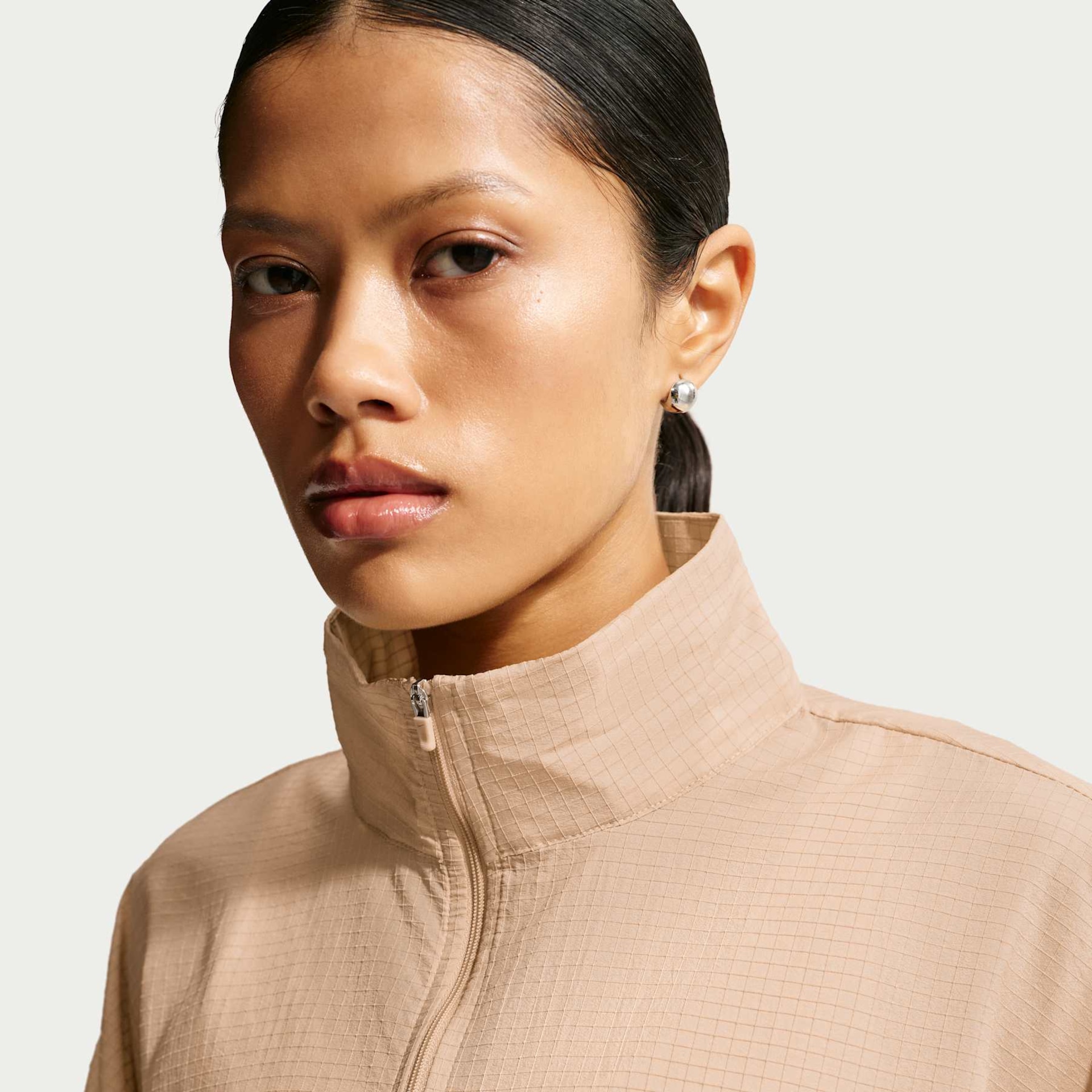 Jaqueta Nike Sportswear Ripstop Feminina - Foto 3
