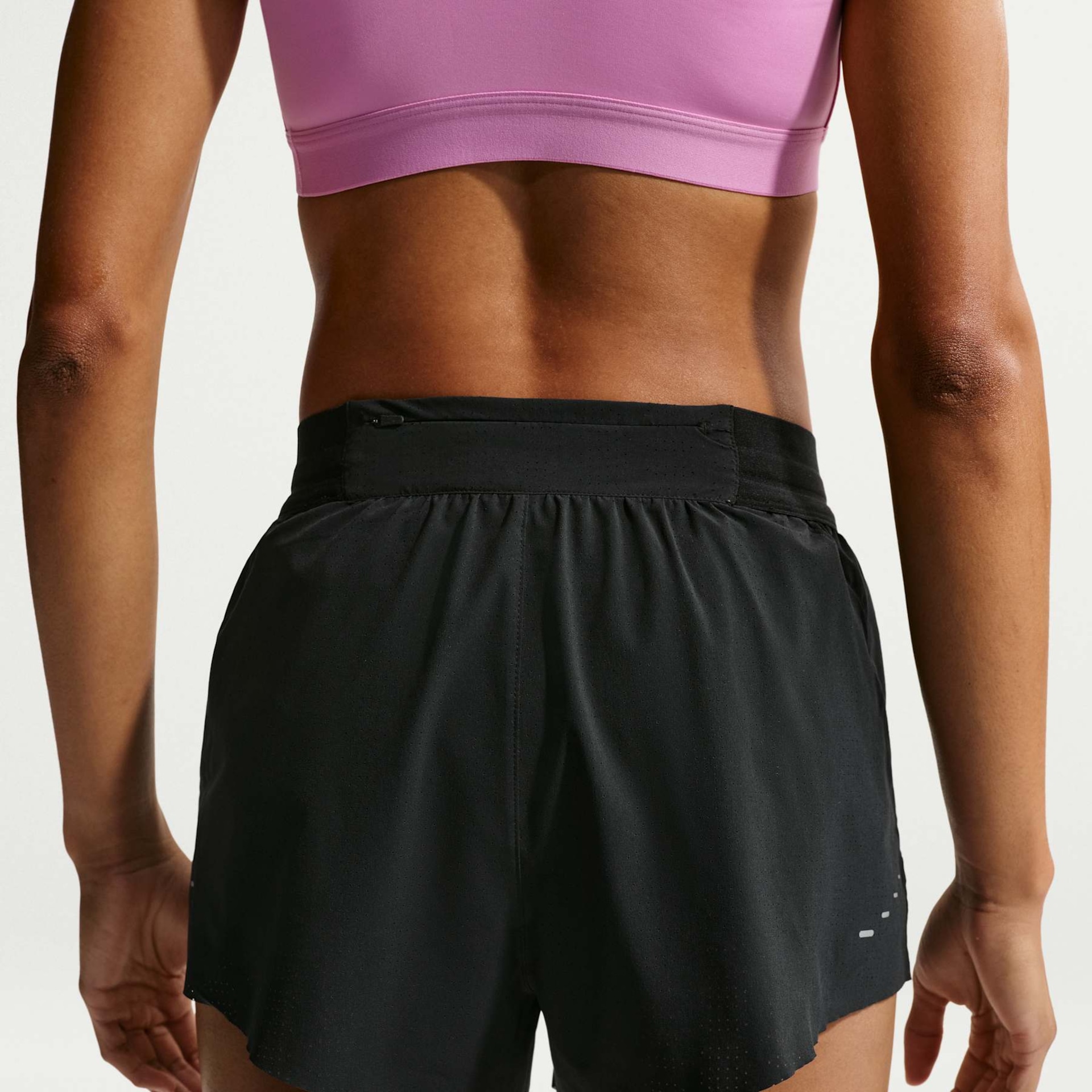 Shorts Nike Swift Feminino - Foto 3