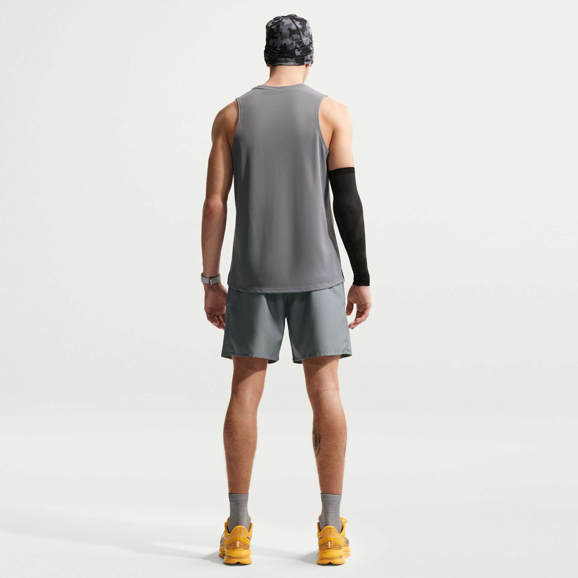 Shorts Dri-FIT Nike Miler Masculino - Foto 5