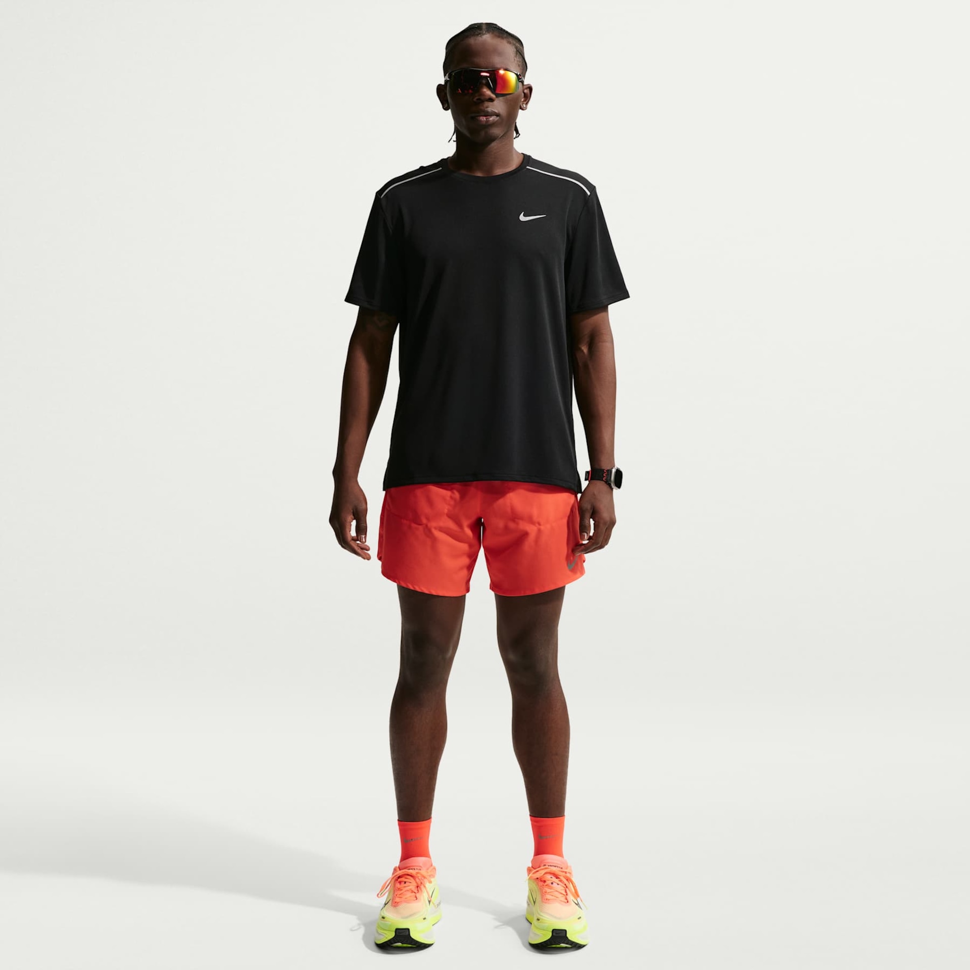 Camiseta Dri-FIT Nike UV Miler Masculina - Foto 4