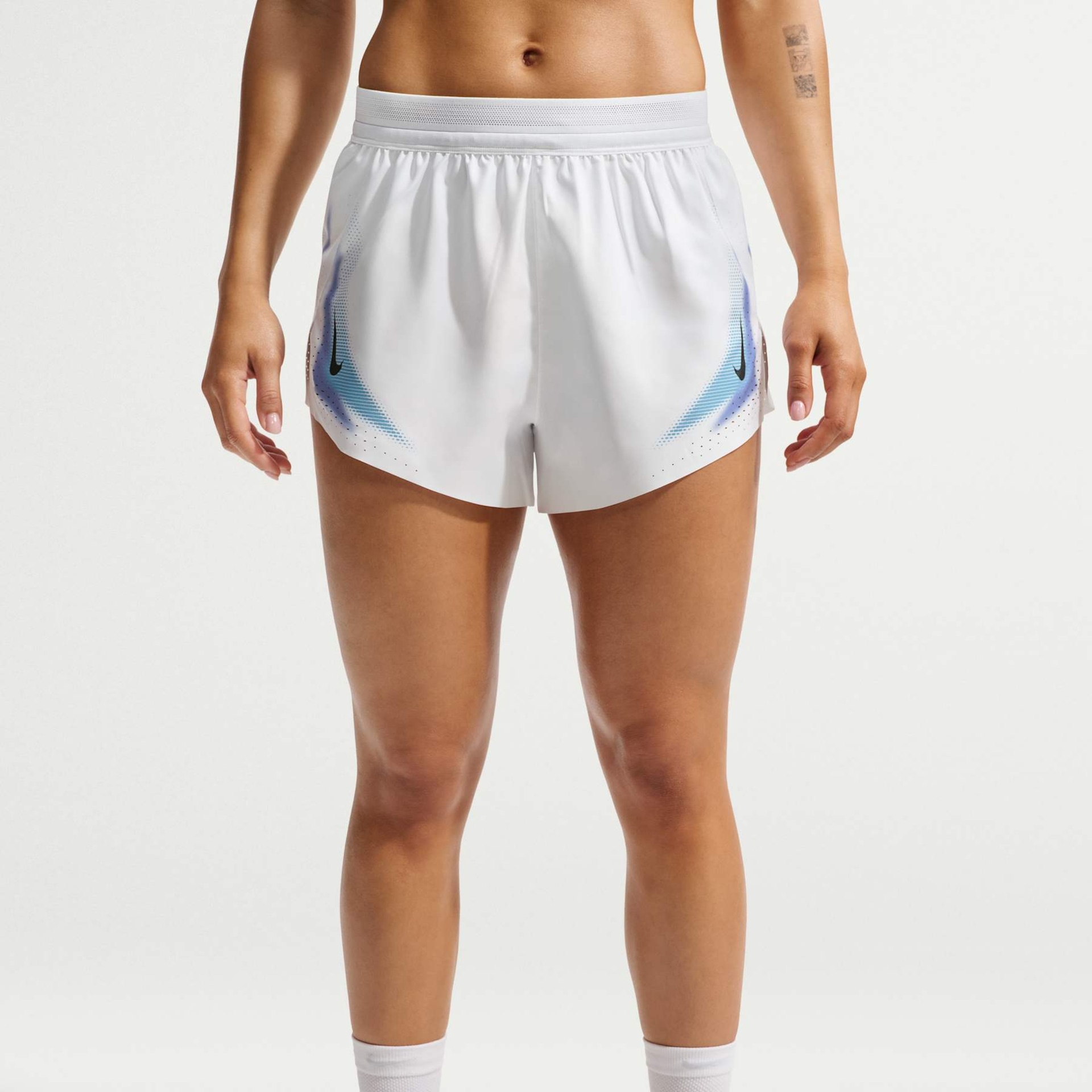 Shorts Dri-FIT Nike AeroSwift ADV Feminino - Foto 2