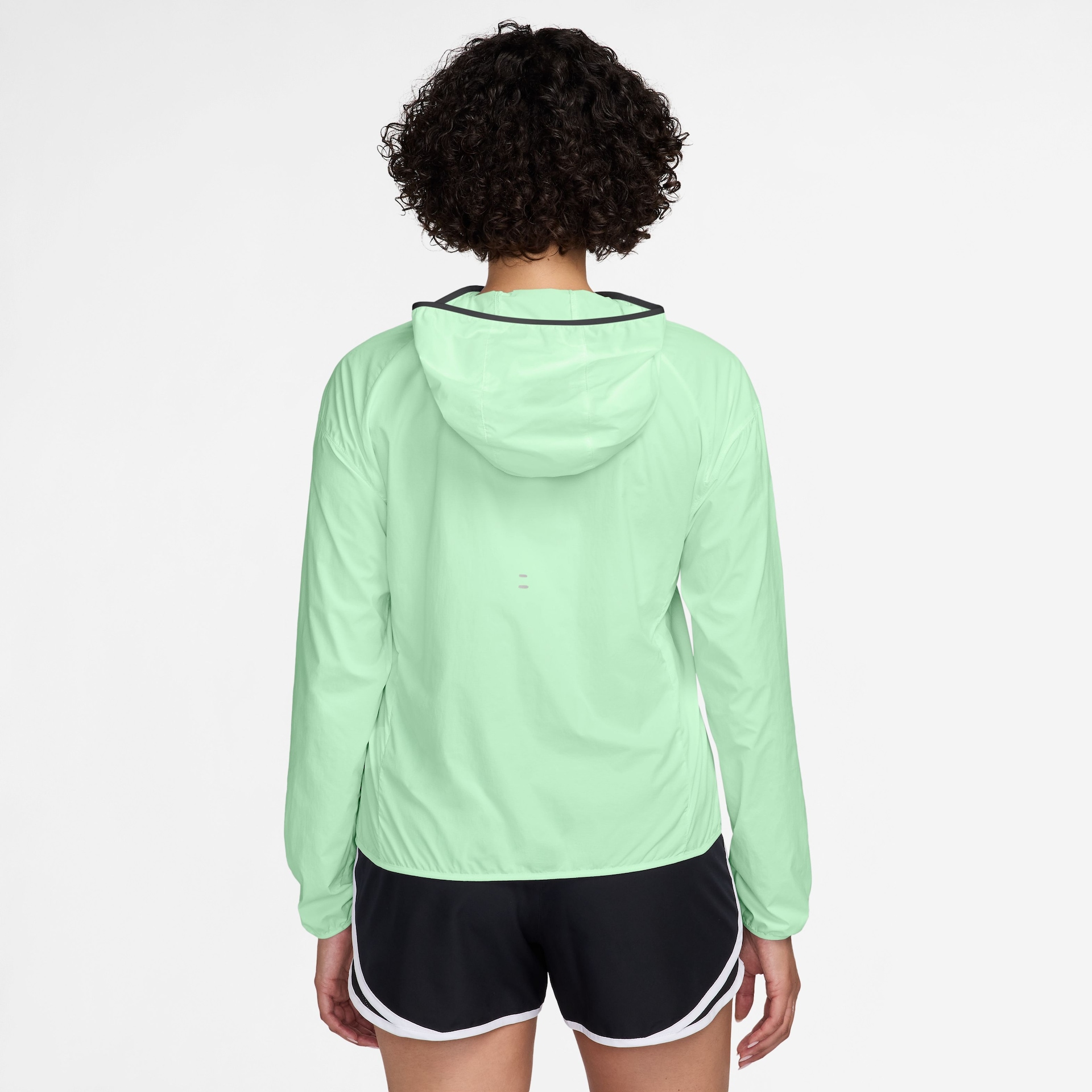 Jaqueta Nike Tempo UV Light Feminina - Foto 3