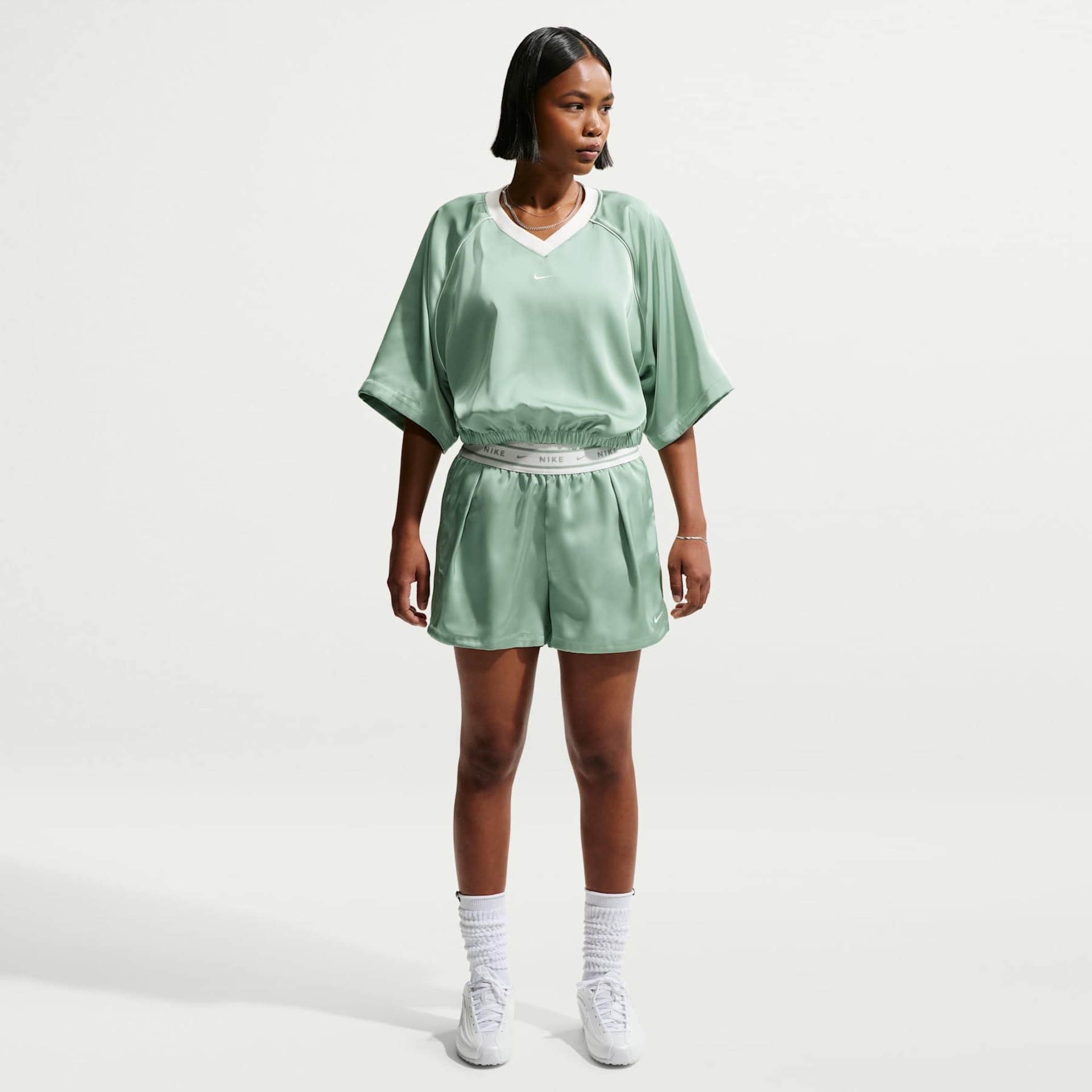 Shorts Nike Sportswear Woven Feminino - Foto 1