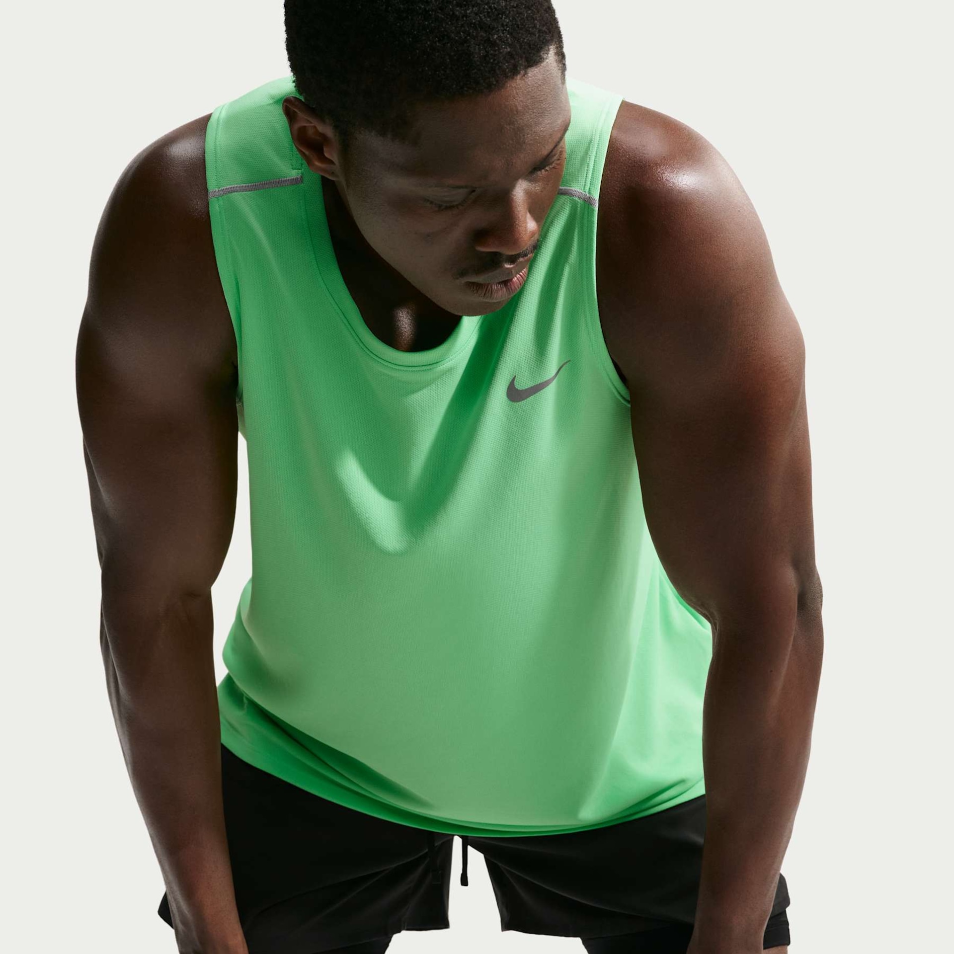 Regata Dri-FIT Nike Miler Masculina - Foto 6