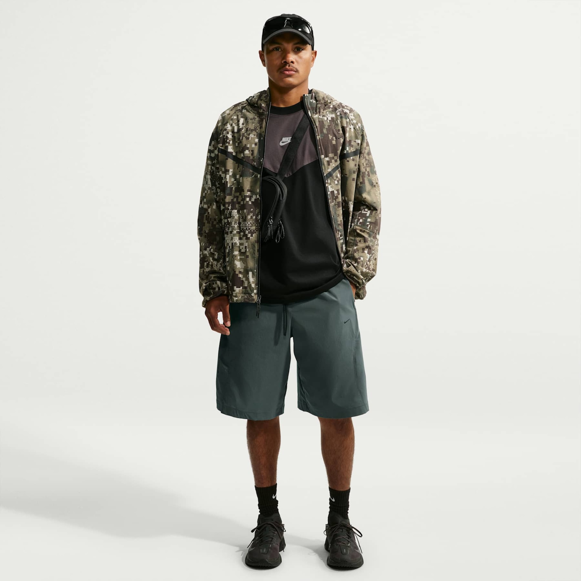 Imagem principal de Shorts Dri-FIT Nike Tech Helios Sun Masculino