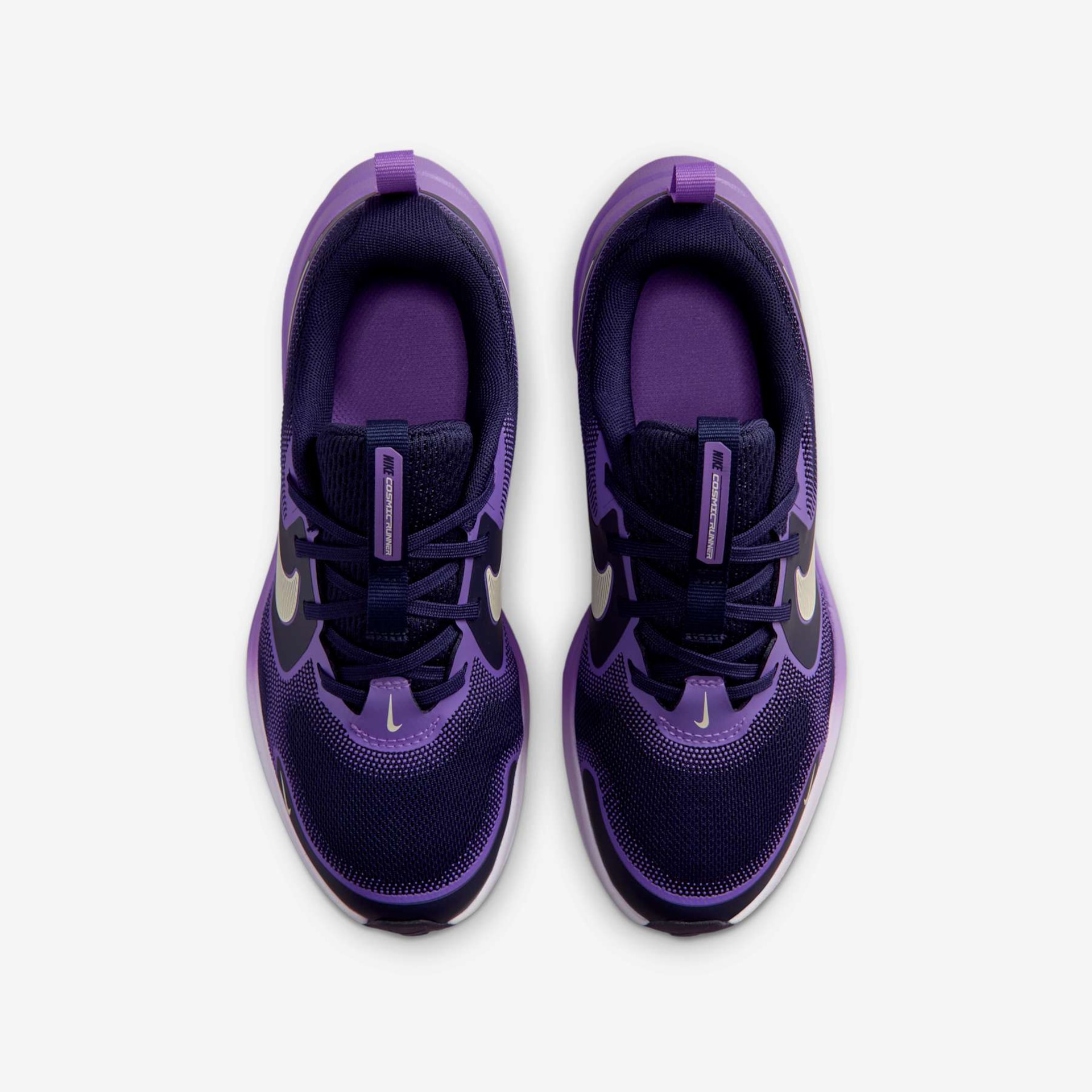 Tênis Nike Cosmic Runner Swoosh Infantil - Foto 4