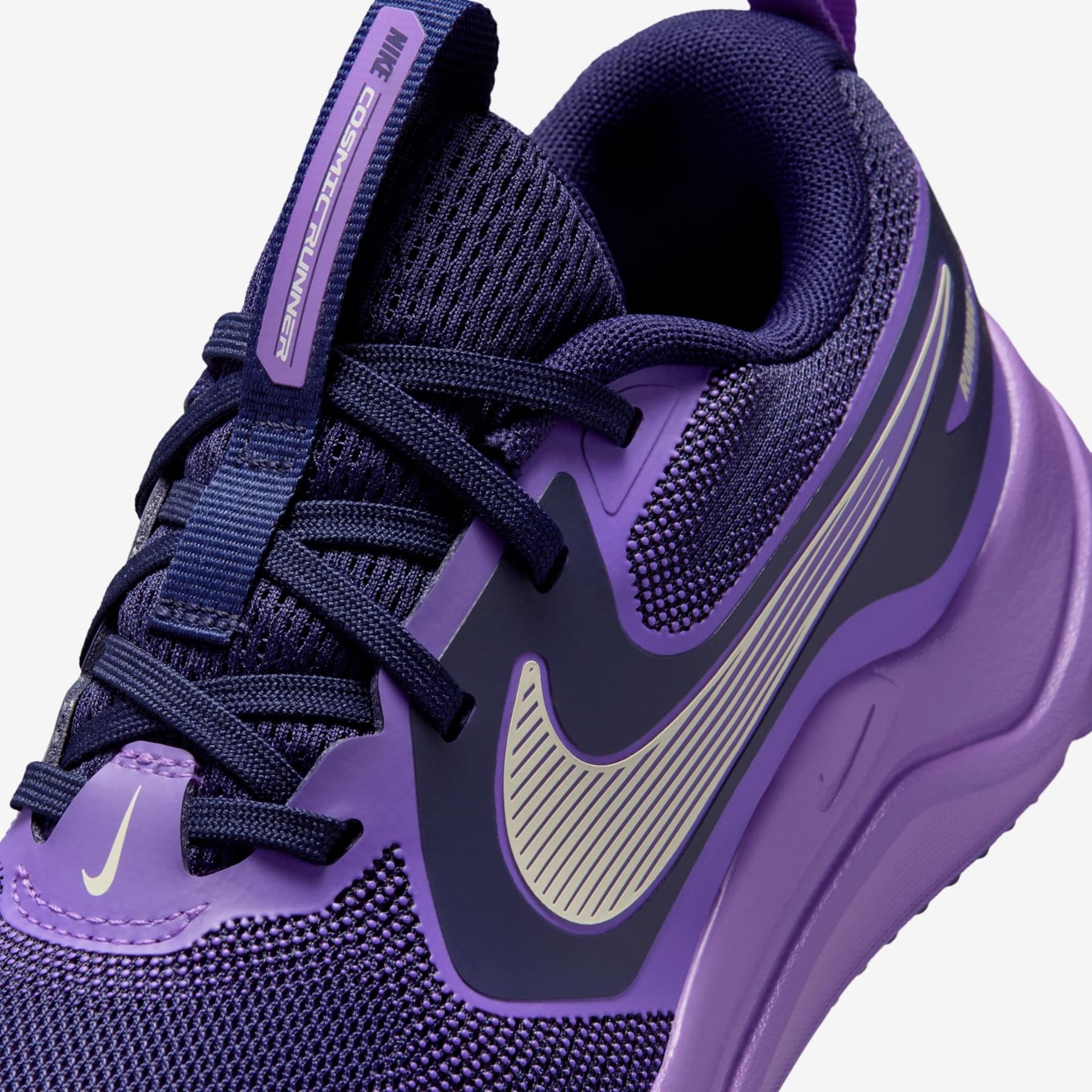Tênis Nike Cosmic Runner Swoosh Infantil - Foto 7