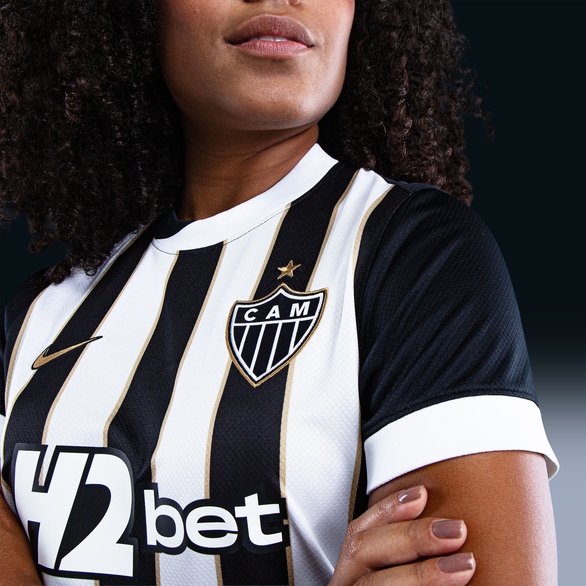 Camisa Atlético Mineiro Nike I 2026/27 Torcedora Pro Feminina - Foto 4