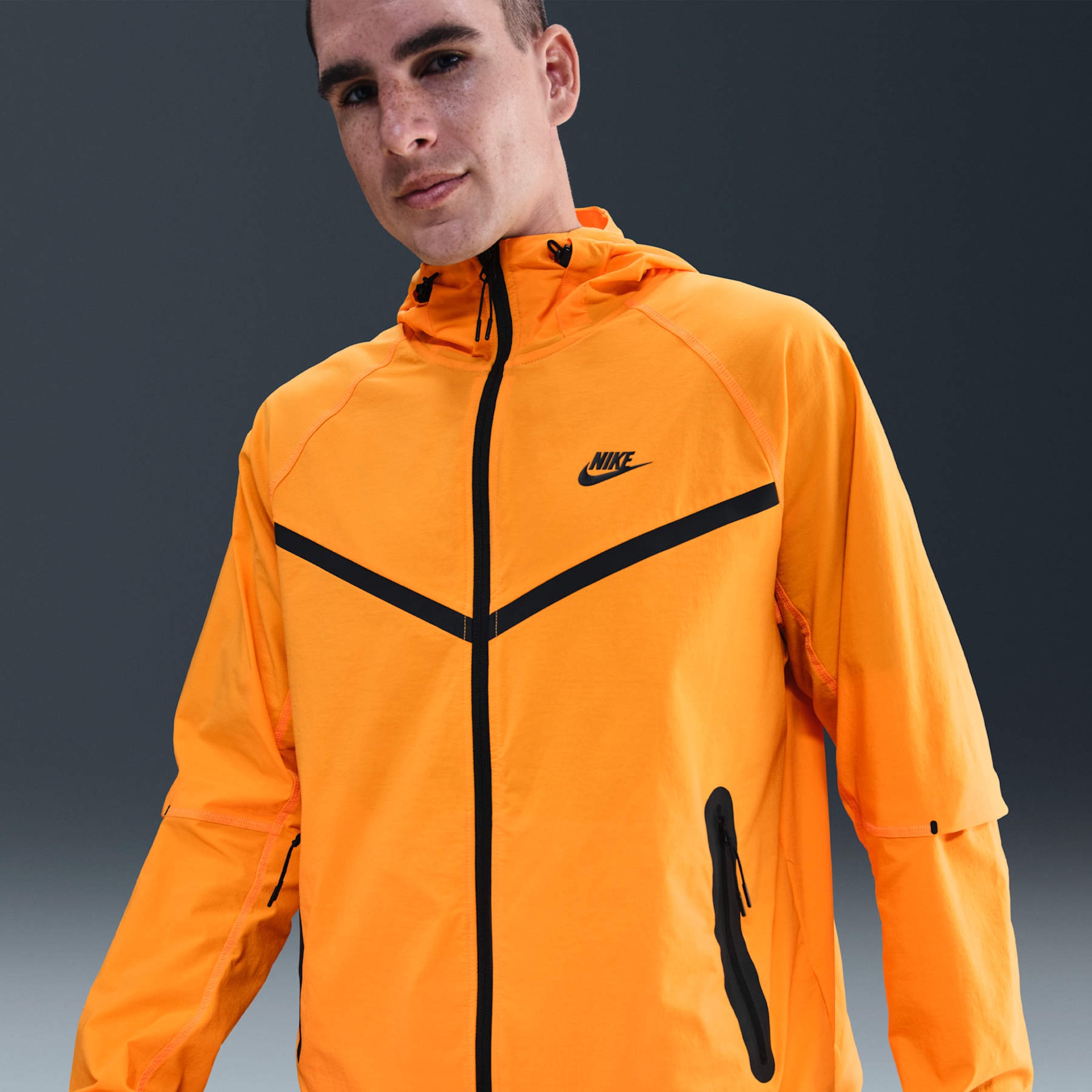 Imagem principal de Nike Tech